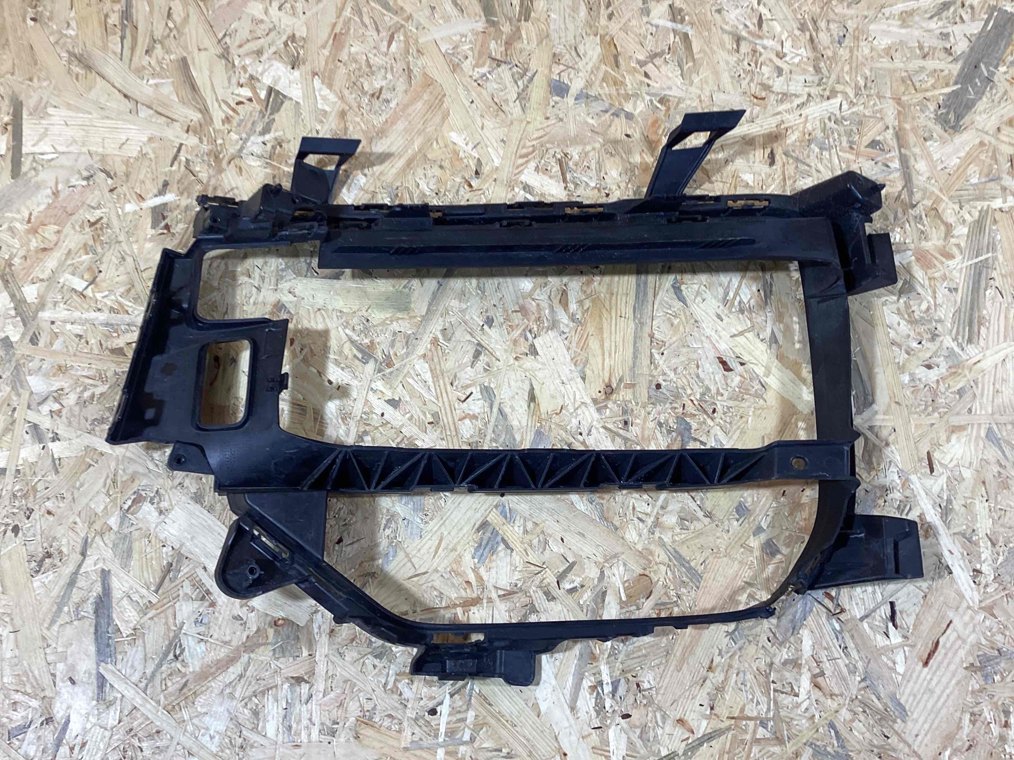 Заглушка, вставка (решетка) в бампер Porsche Cayenne 240326-119