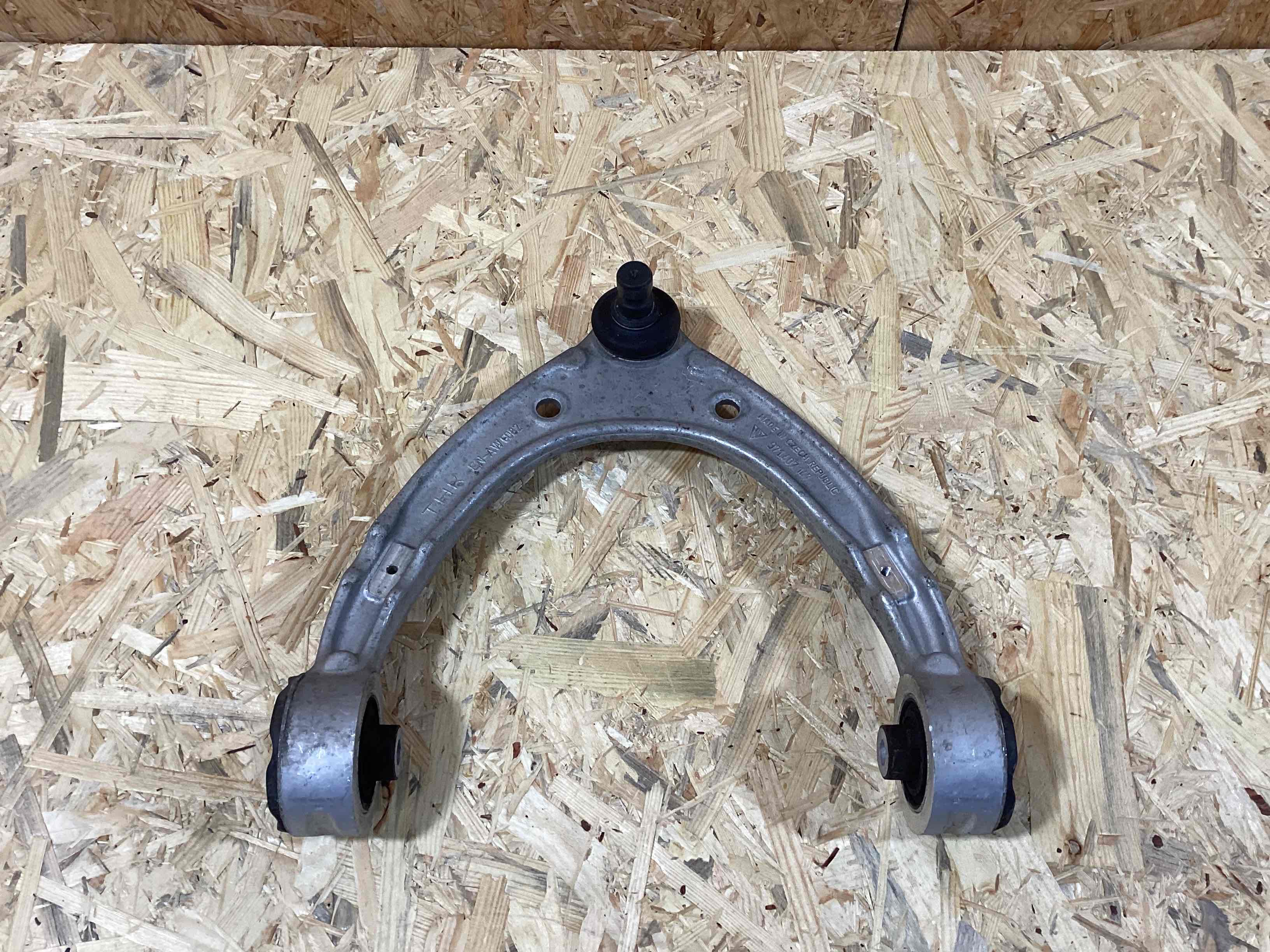 Рычаг передний Porsche Taycan 240326-122