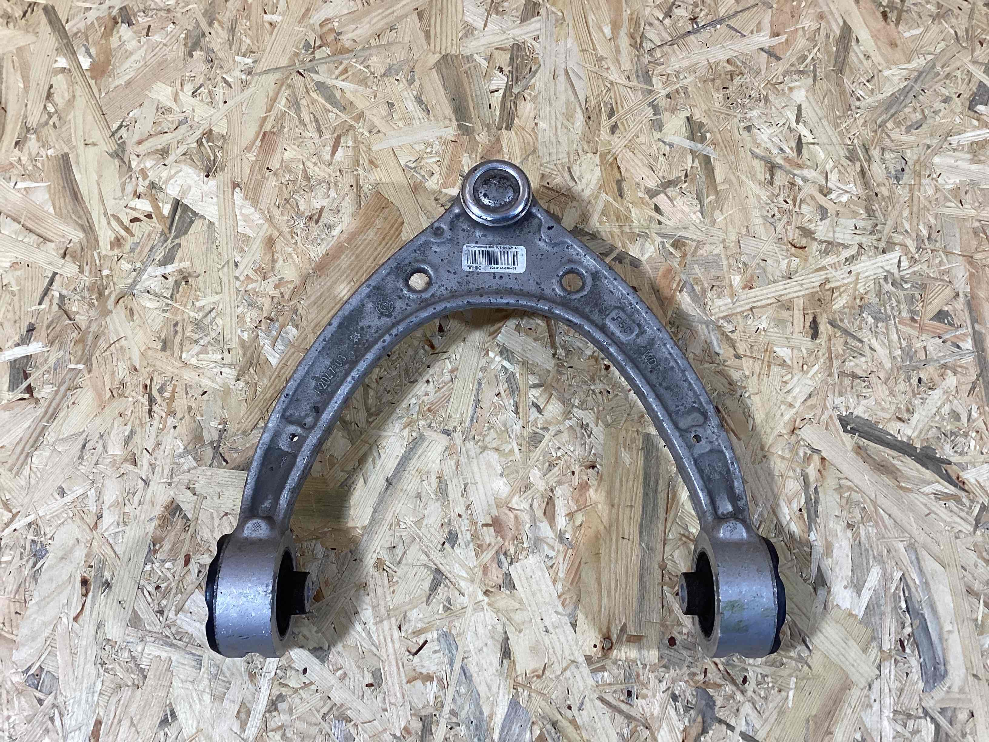 Рычаг передний Porsche Taycan 240326-122