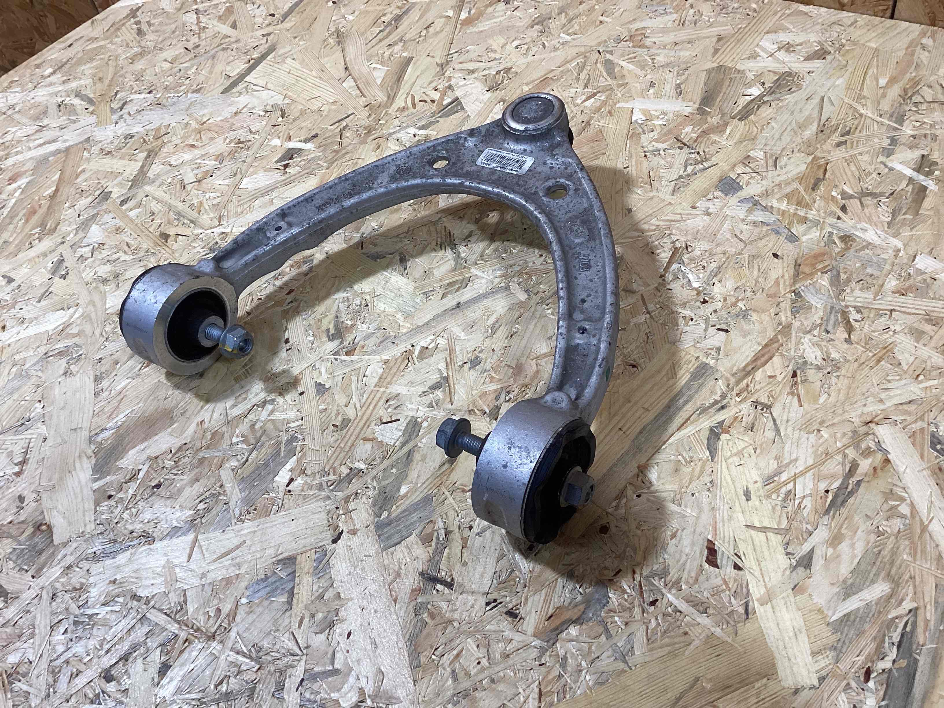 Рычаг передний Porsche Taycan 240326-123