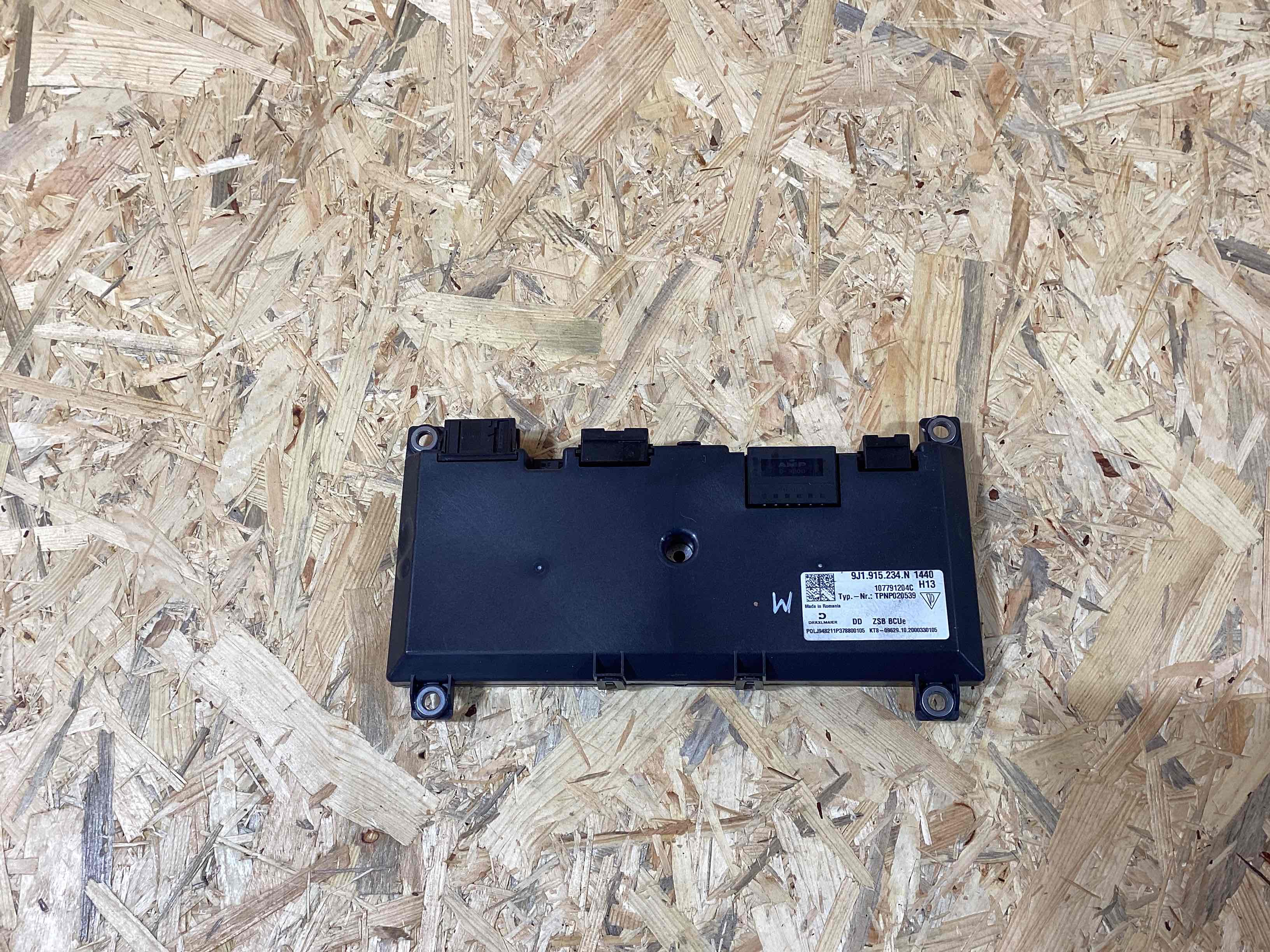 Блок управления (другие) Porsche Taycan 240326-124