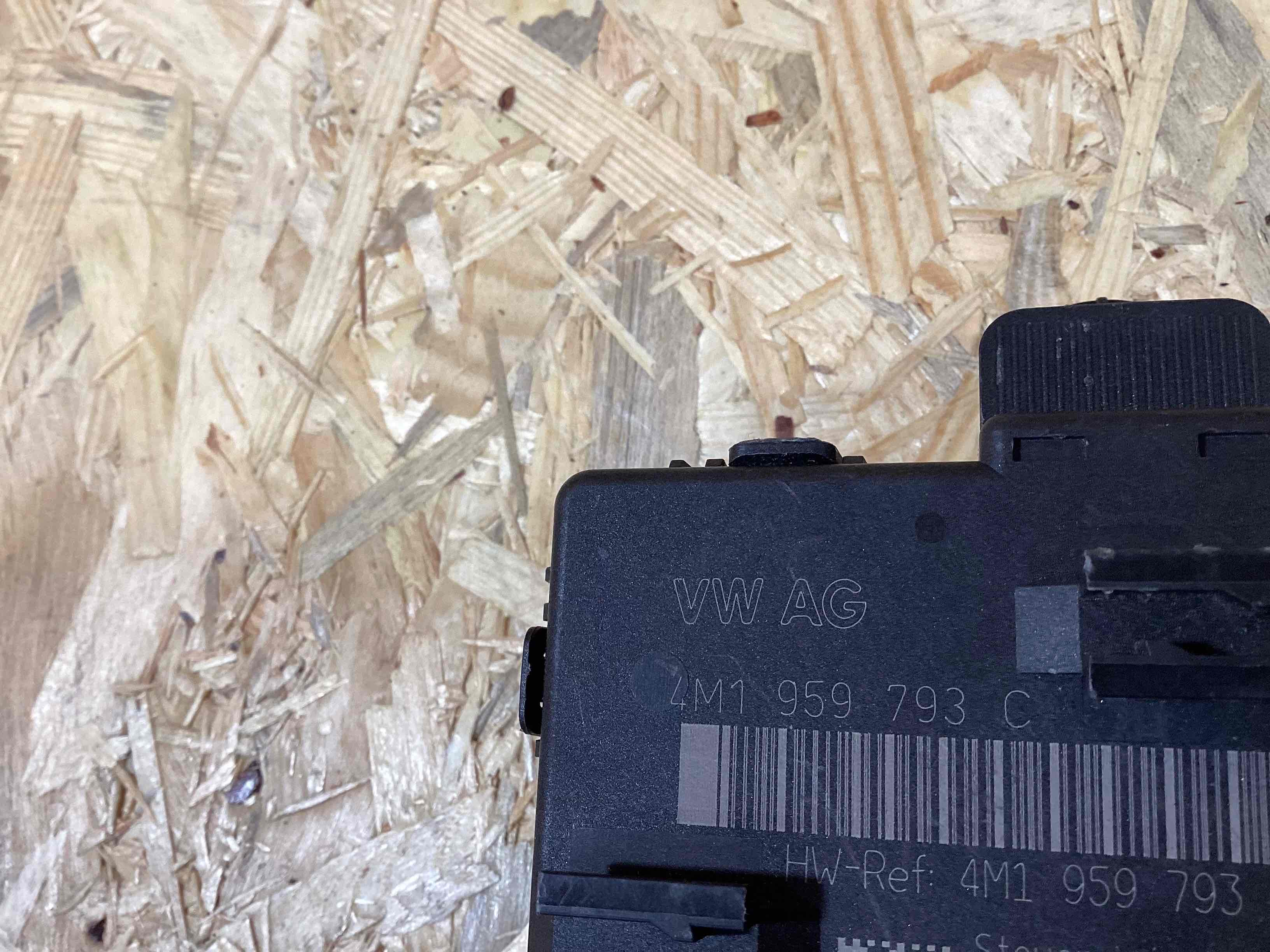 Блок управления (другие) Porsche Macan 240326-129