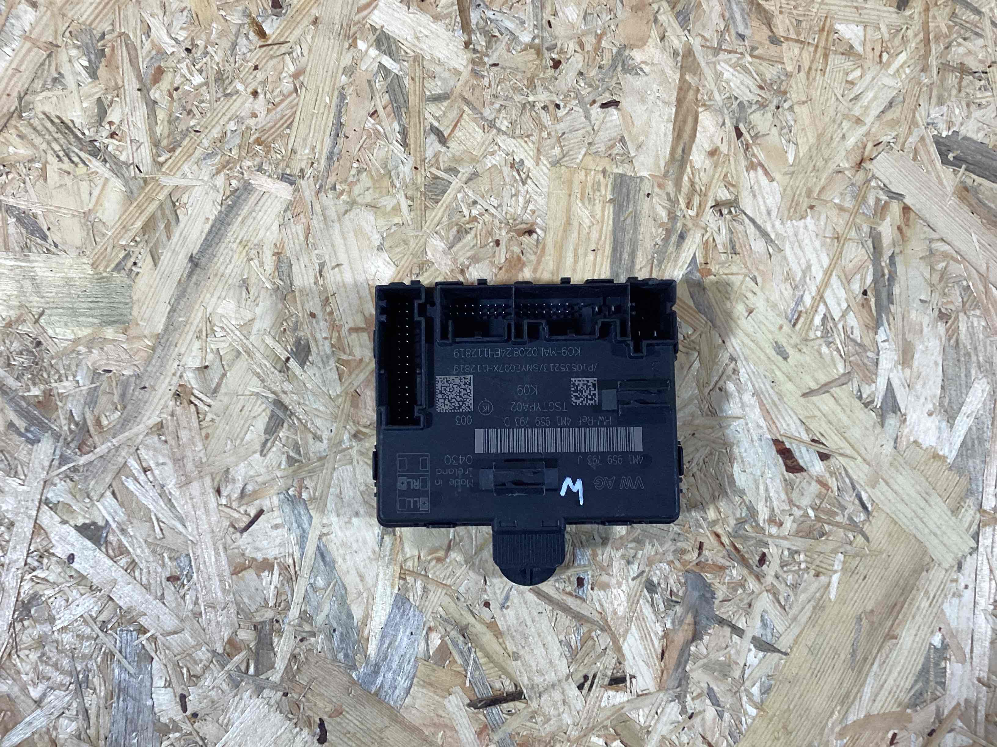 Блок управления (другие) Porsche Macan 240326-130