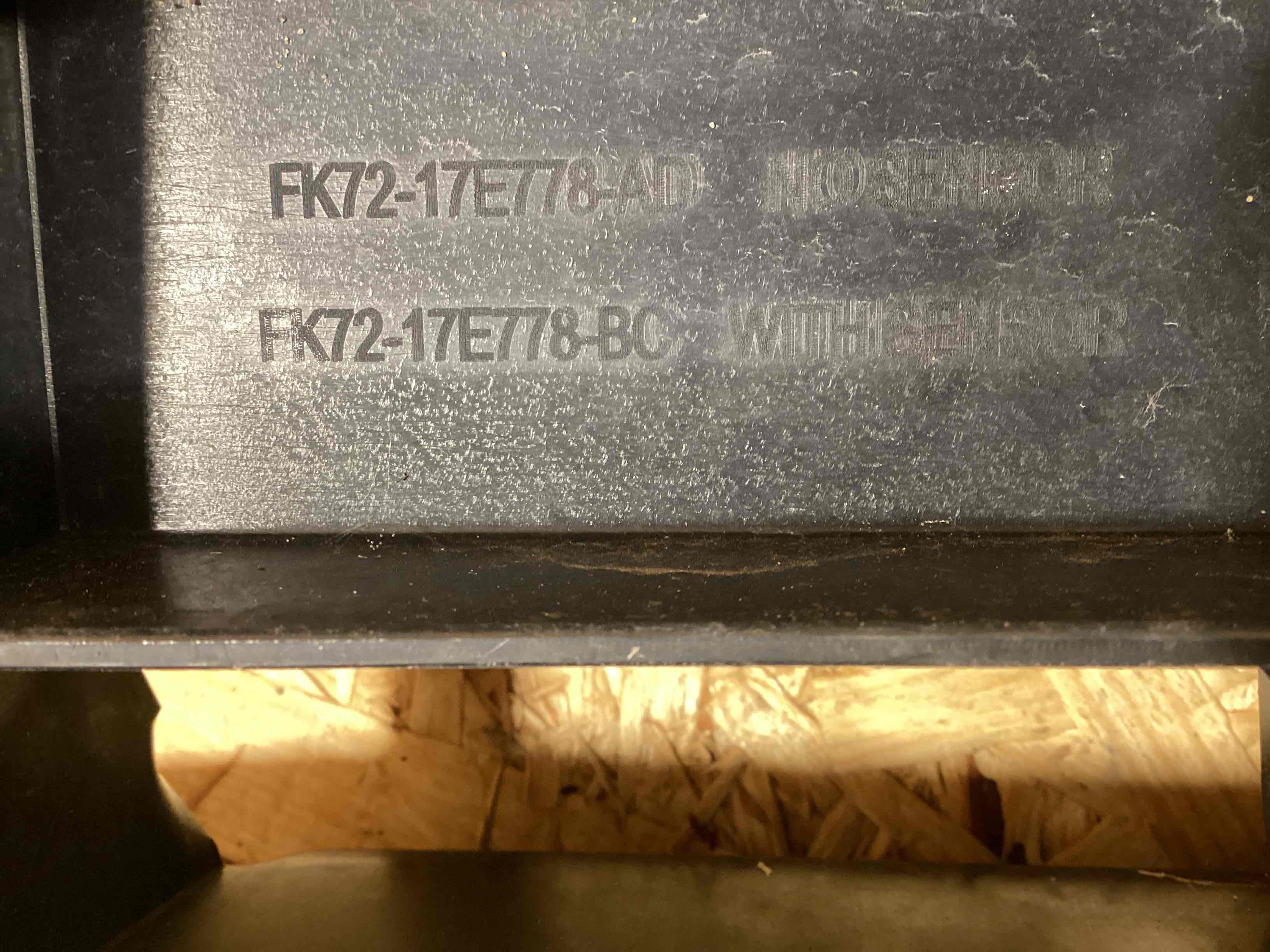 Абсорбер бампера Land Rover Discovery Sport L550 240925-107