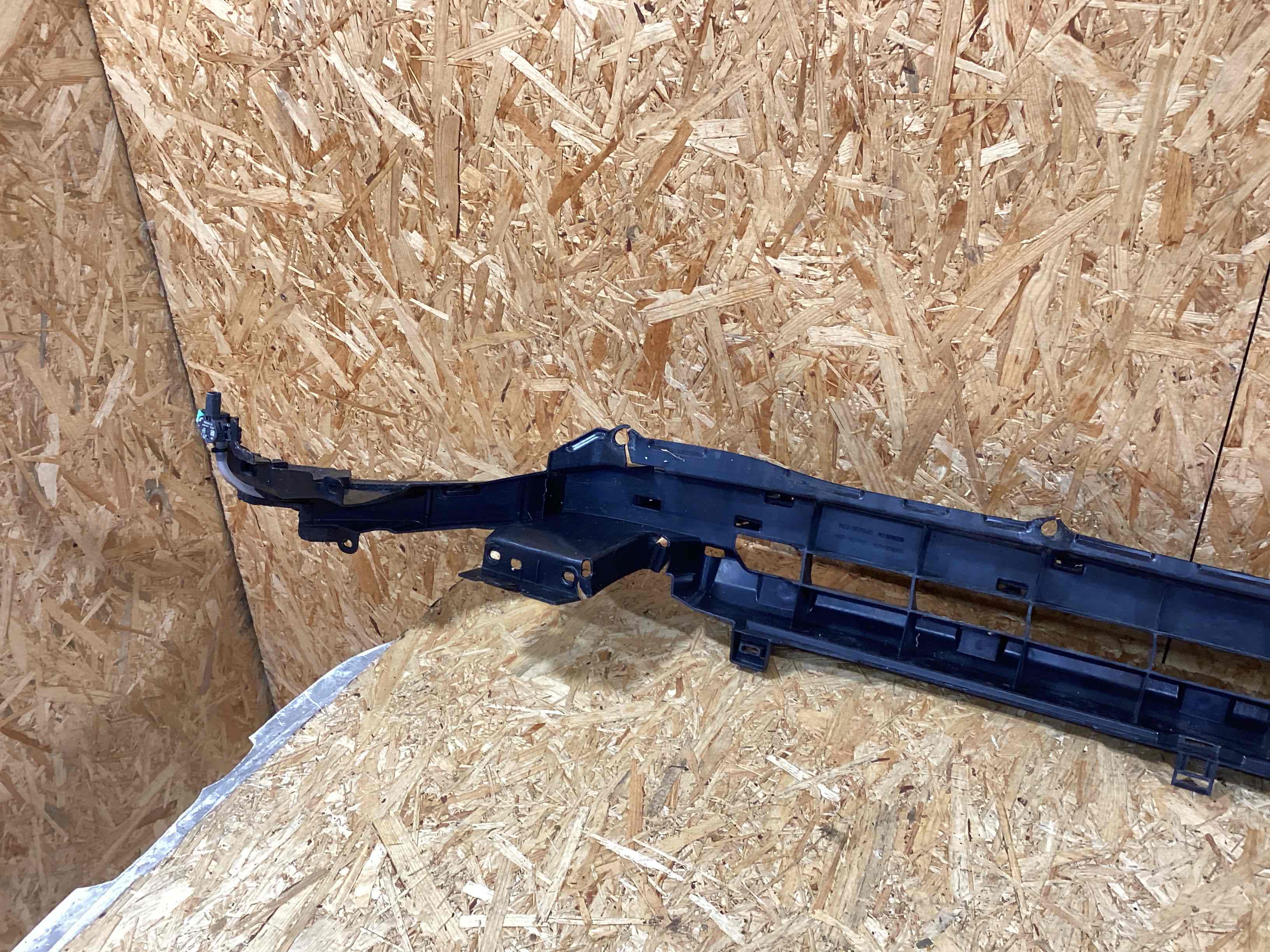 Абсорбер бампера Land Rover Discovery Sport L550 240925-107