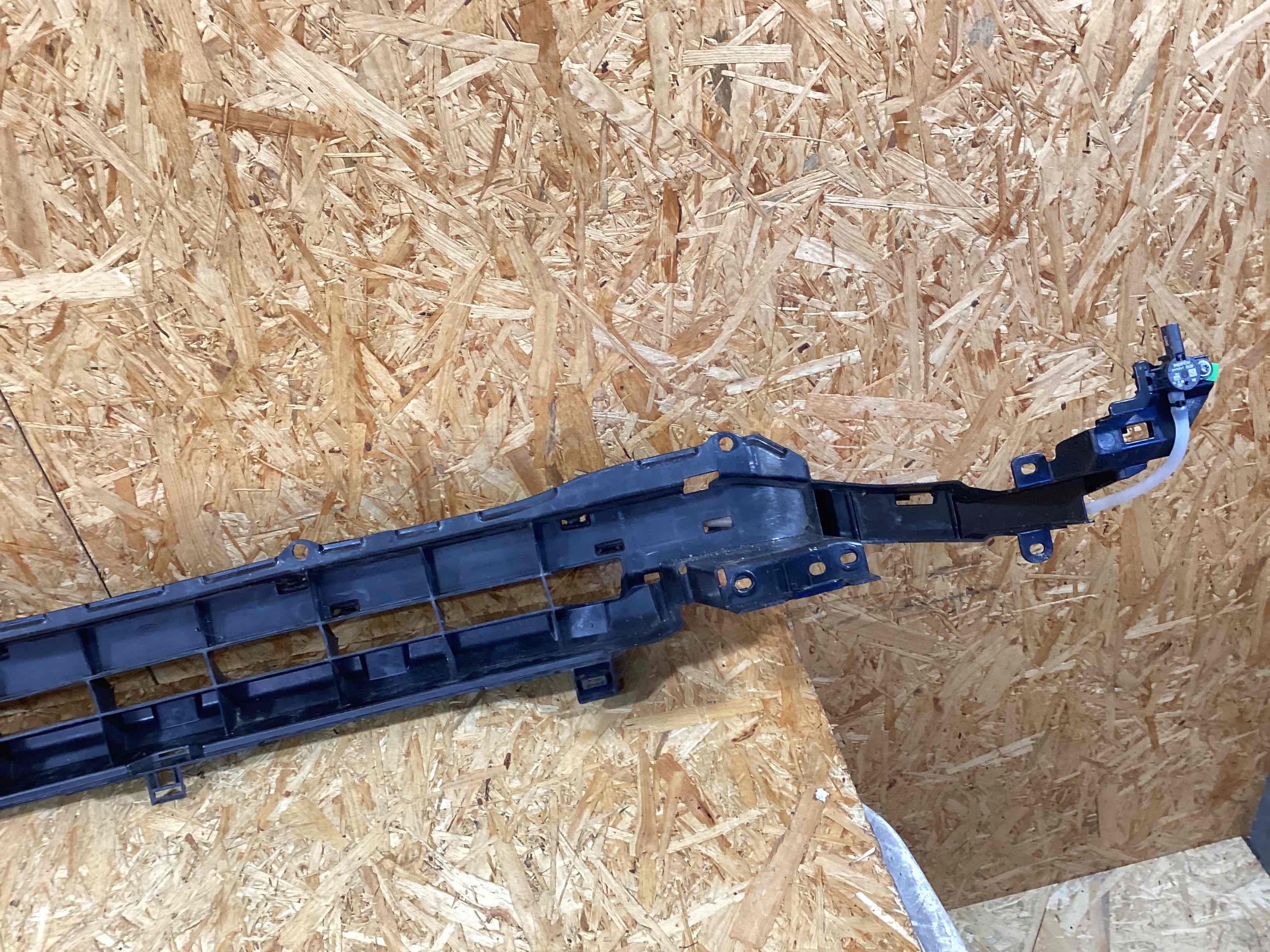 Абсорбер бампера Land Rover Discovery Sport L550 240925-107