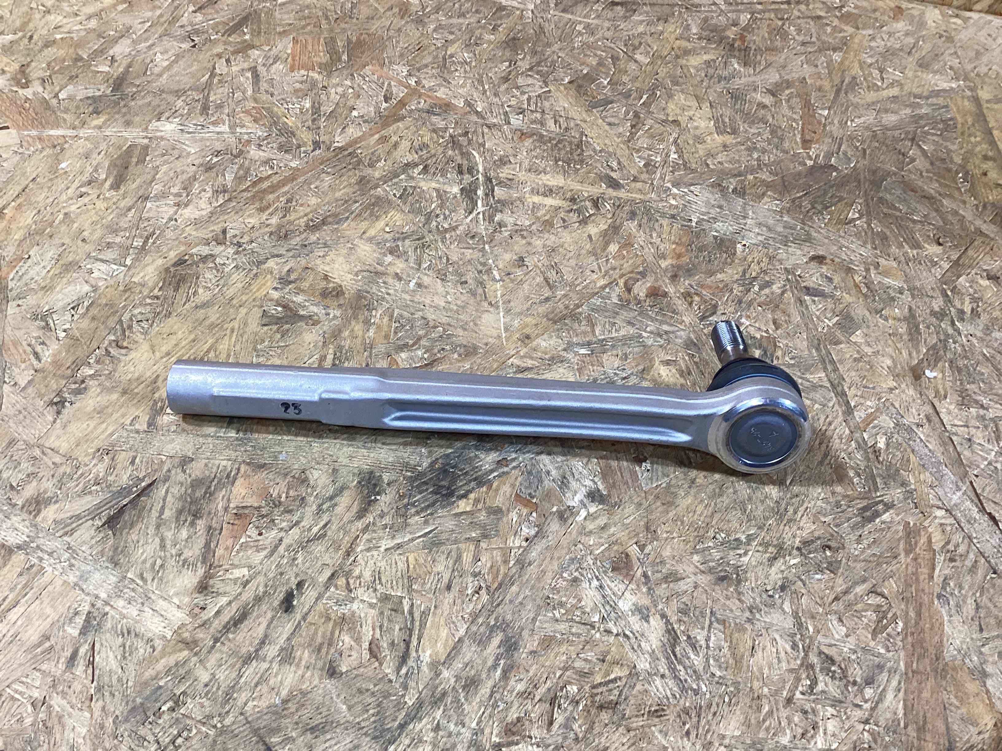 Наконечник рулевой Porsche 911 240926-124
