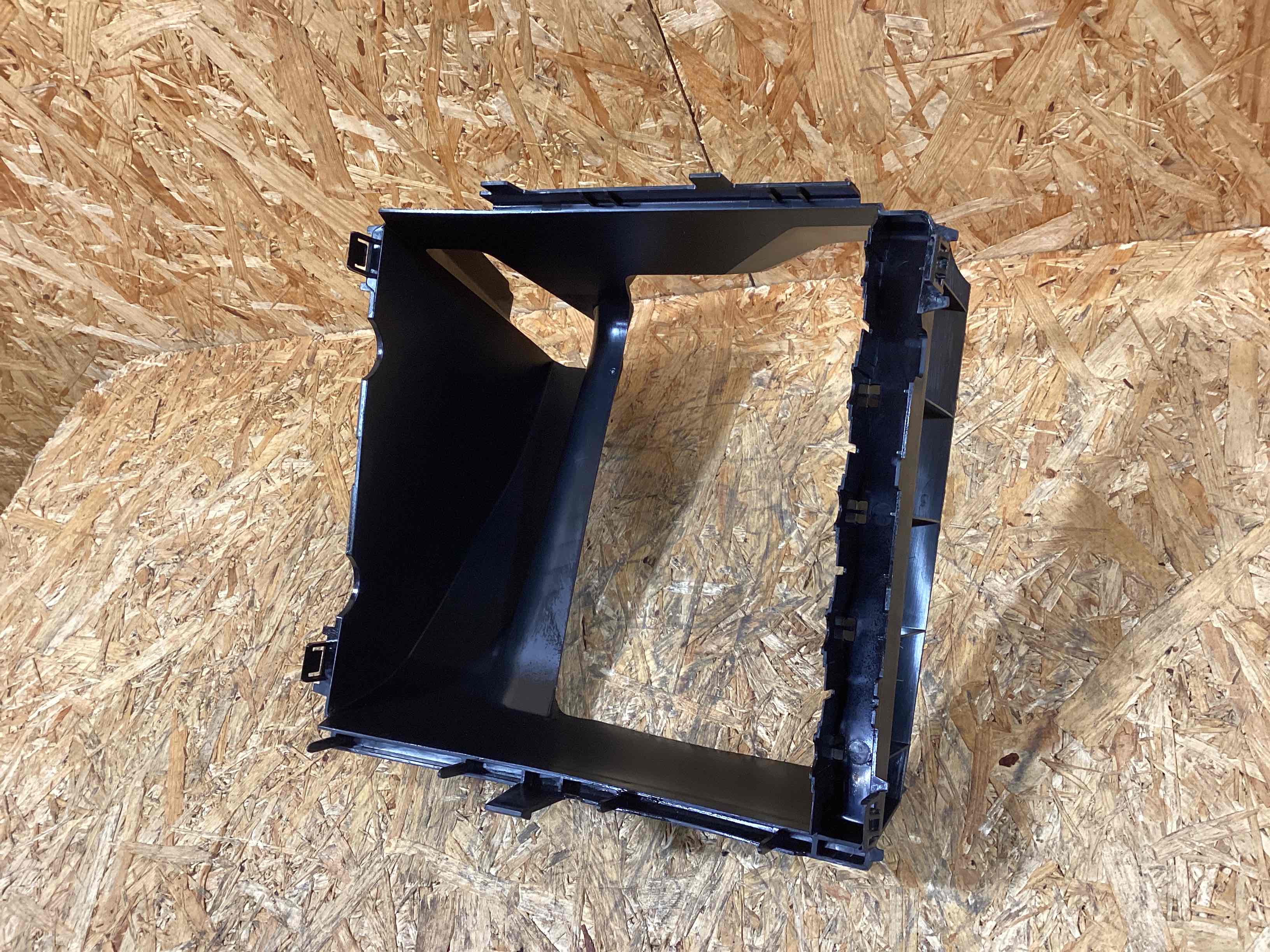 Воздуховод Porsche Cayenne 241025-101