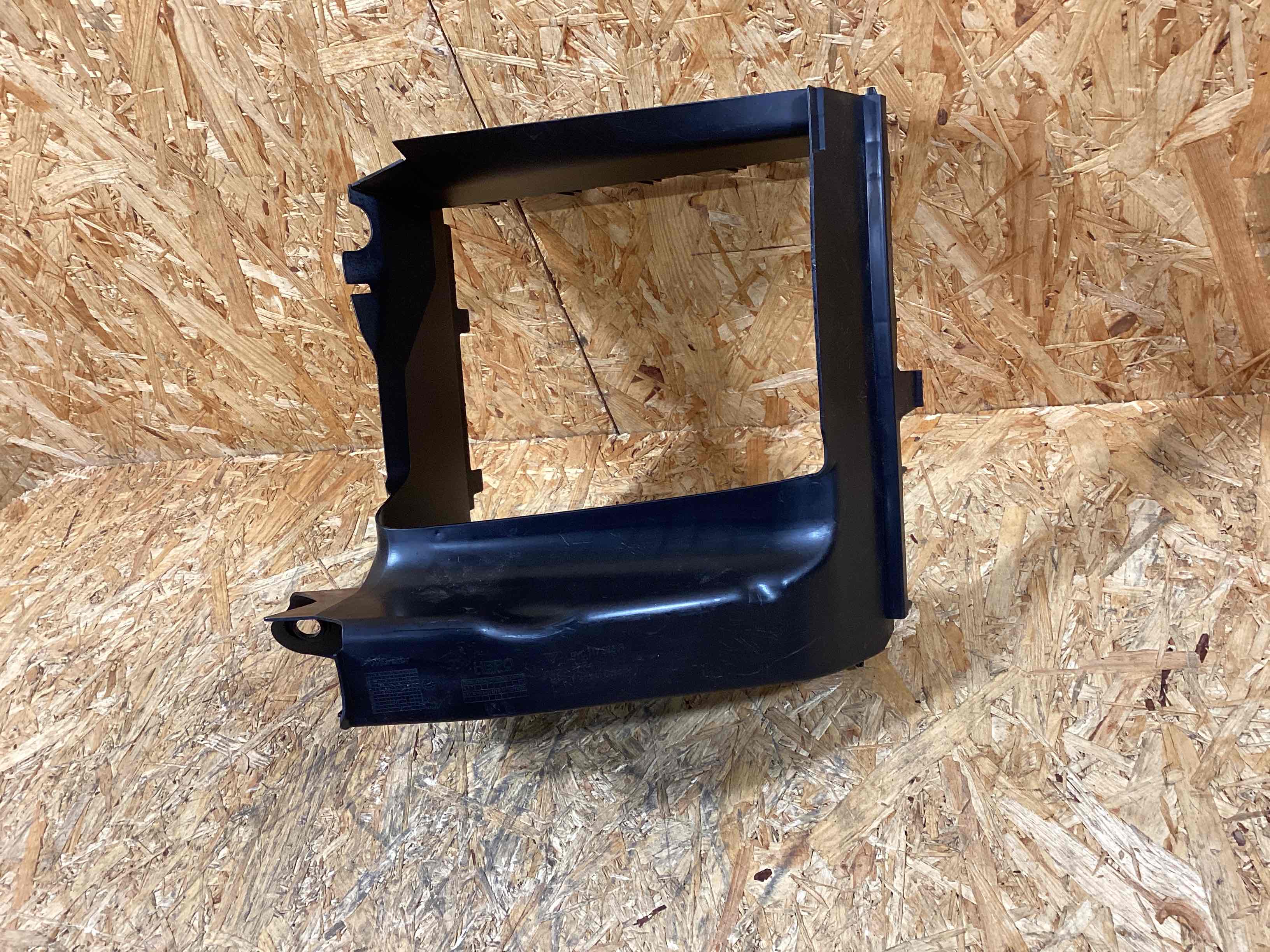 Воздуховод Porsche Cayenne 241025-132