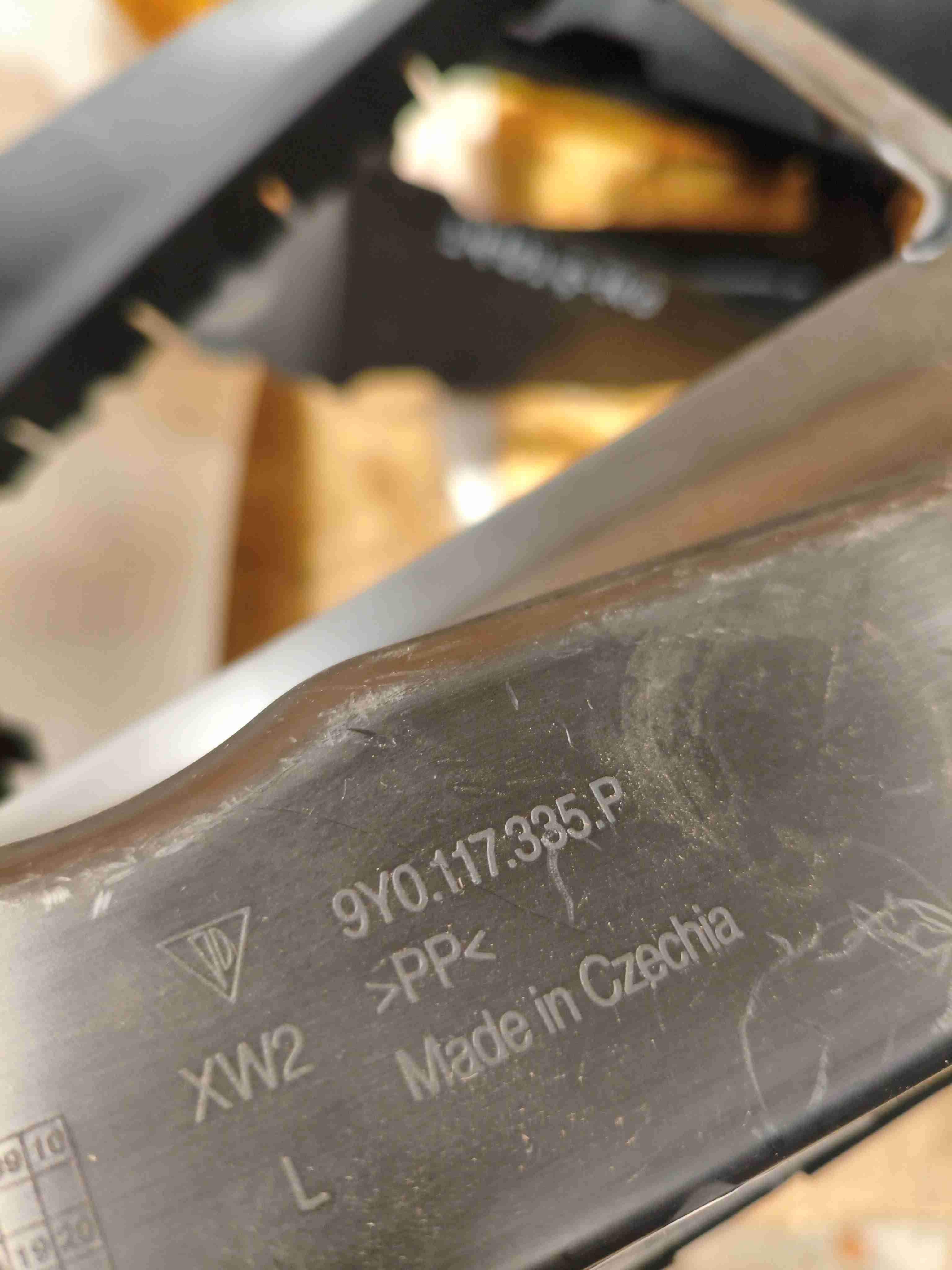 Воздуховод Porsche Cayenne 241025-133