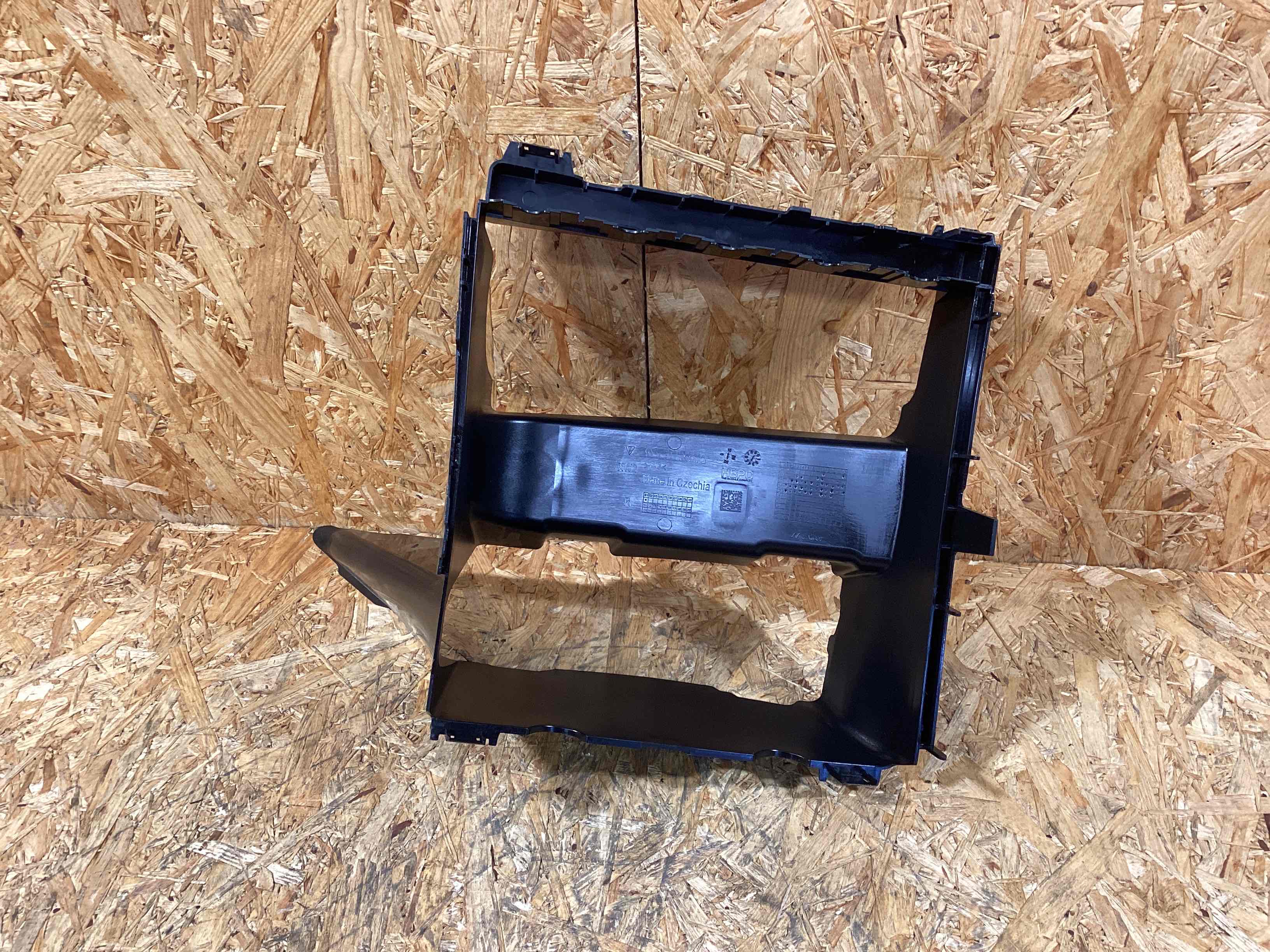 Воздуховод Porsche Cayenne 241025-140