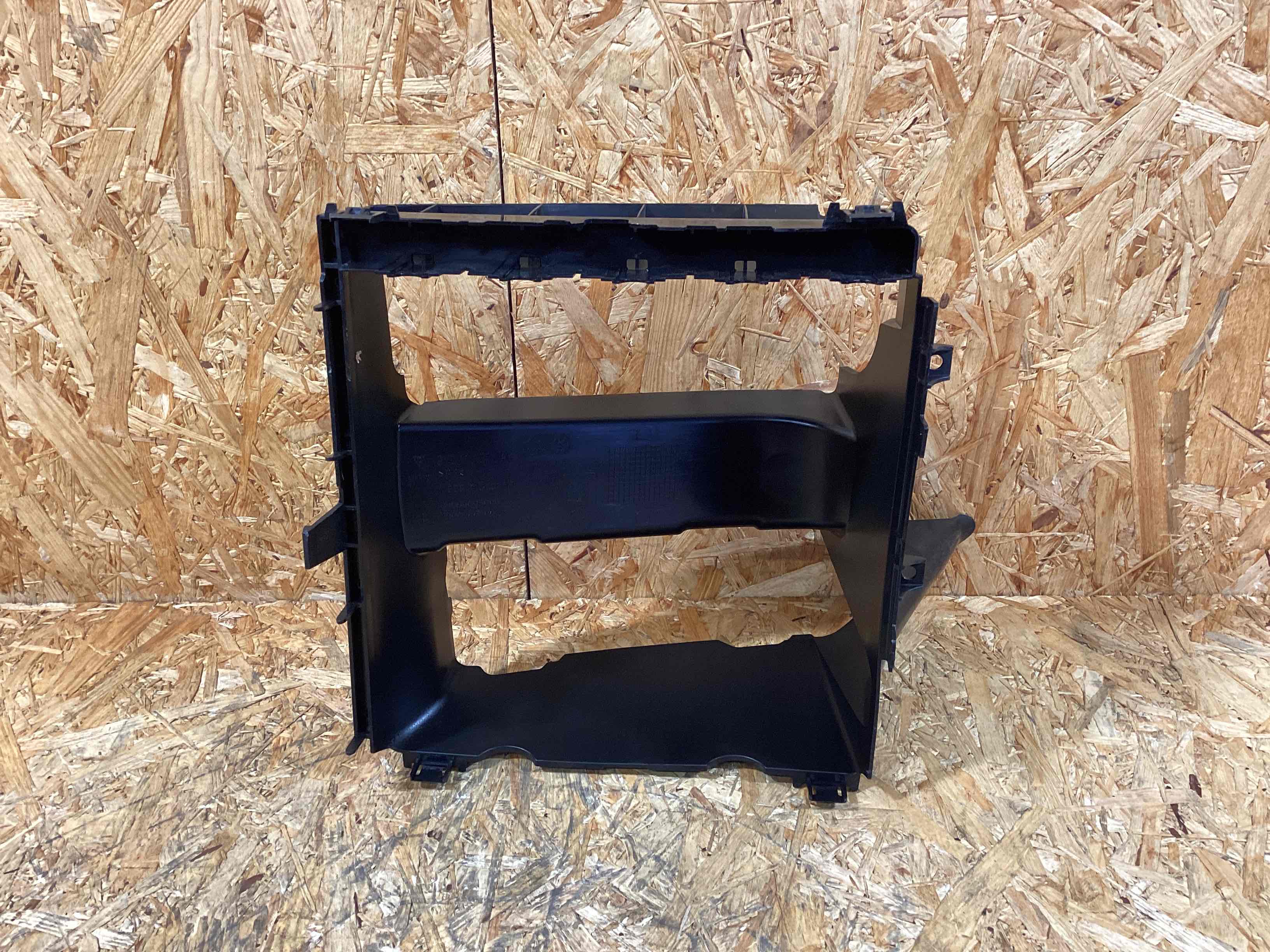 Воздуховод Porsche Cayenne 241025-142