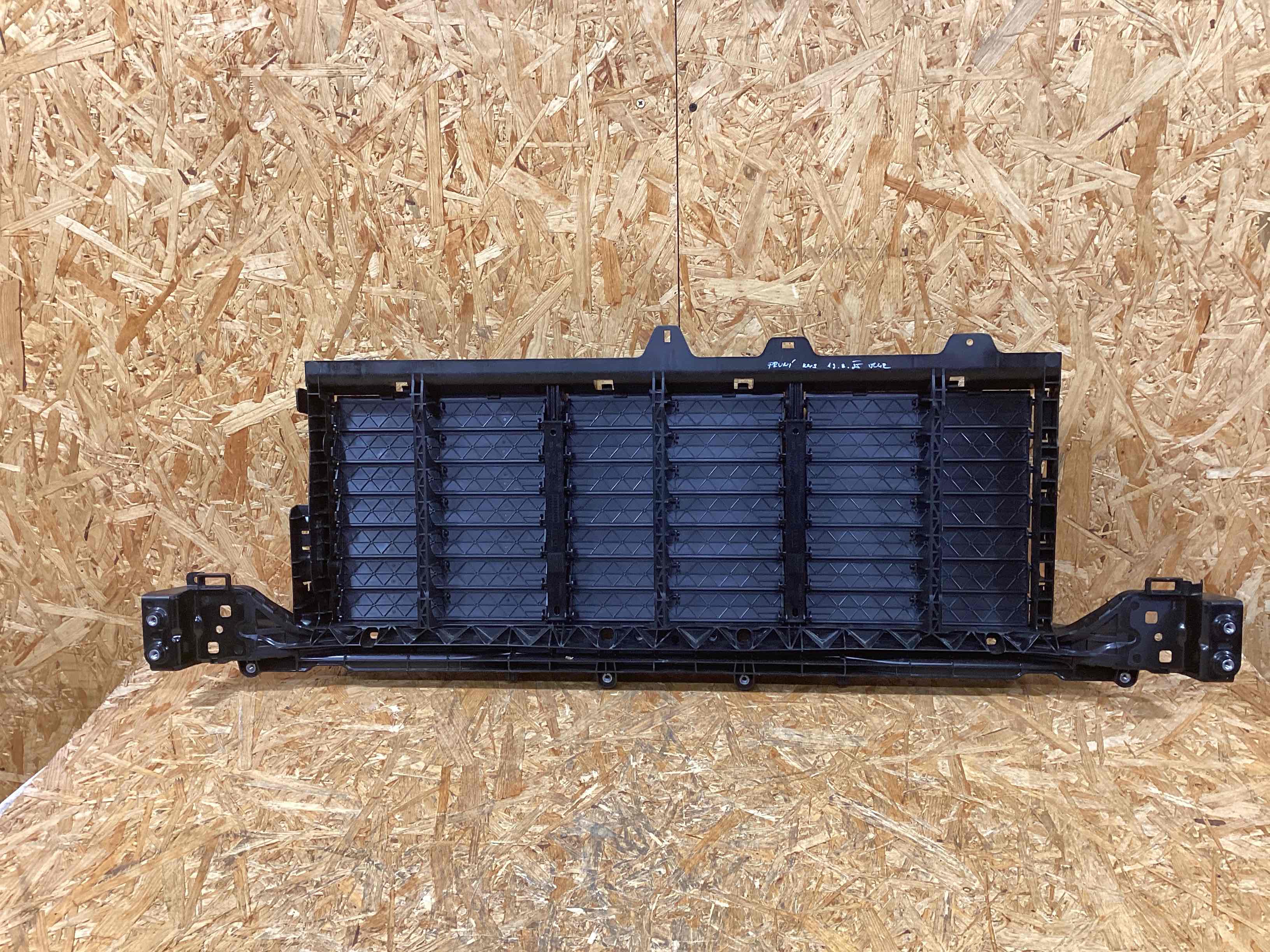 Жалюзи радиатора Porsche Cayenne 241125-123