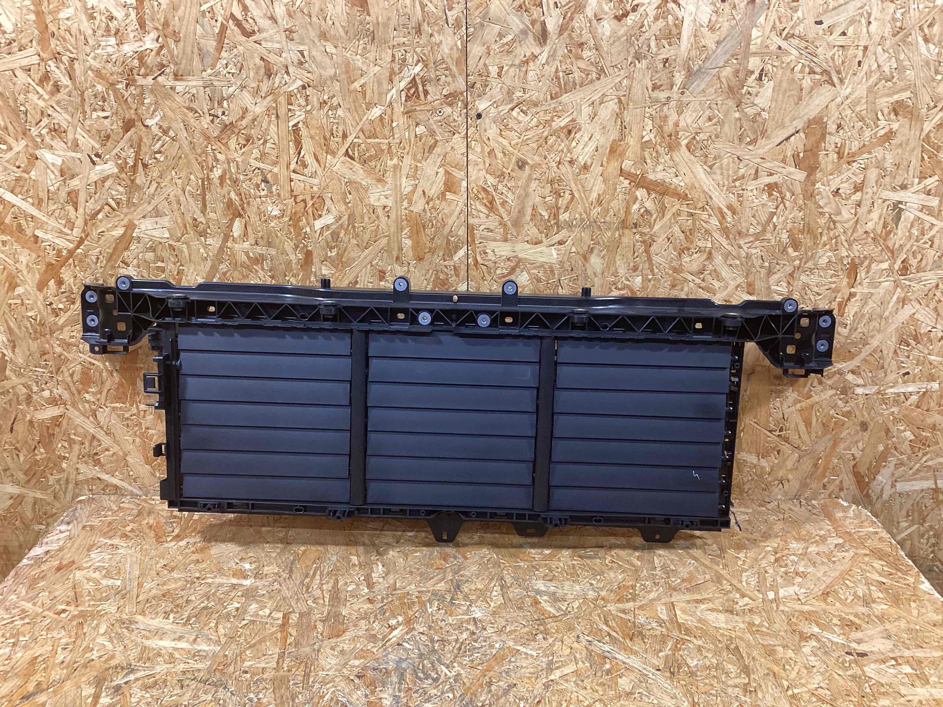 Жалюзи радиатора Porsche Cayenne 241125-123