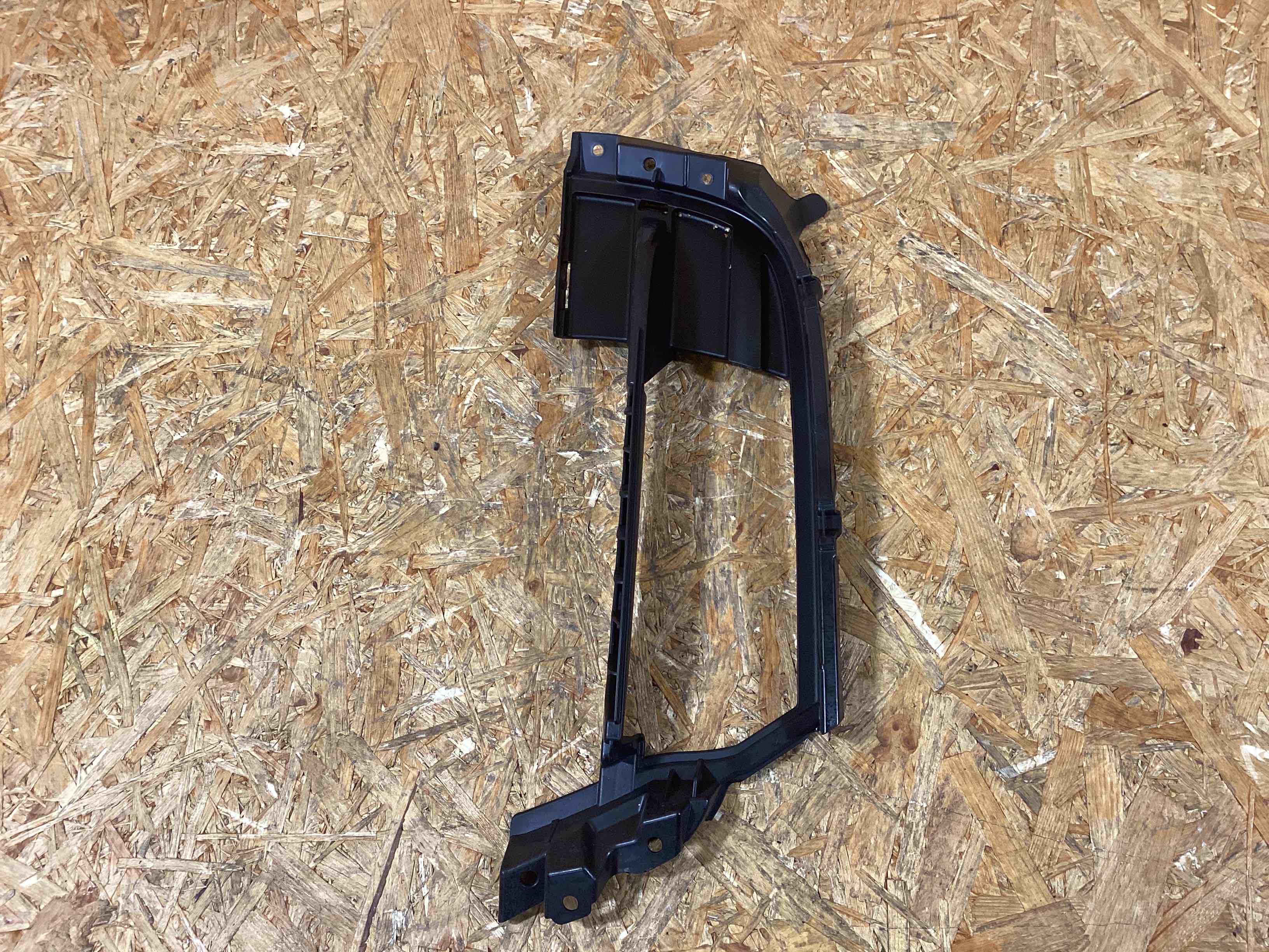 Заглушка, вставка (решетка) в бампер Porsche Panamera 241125-127