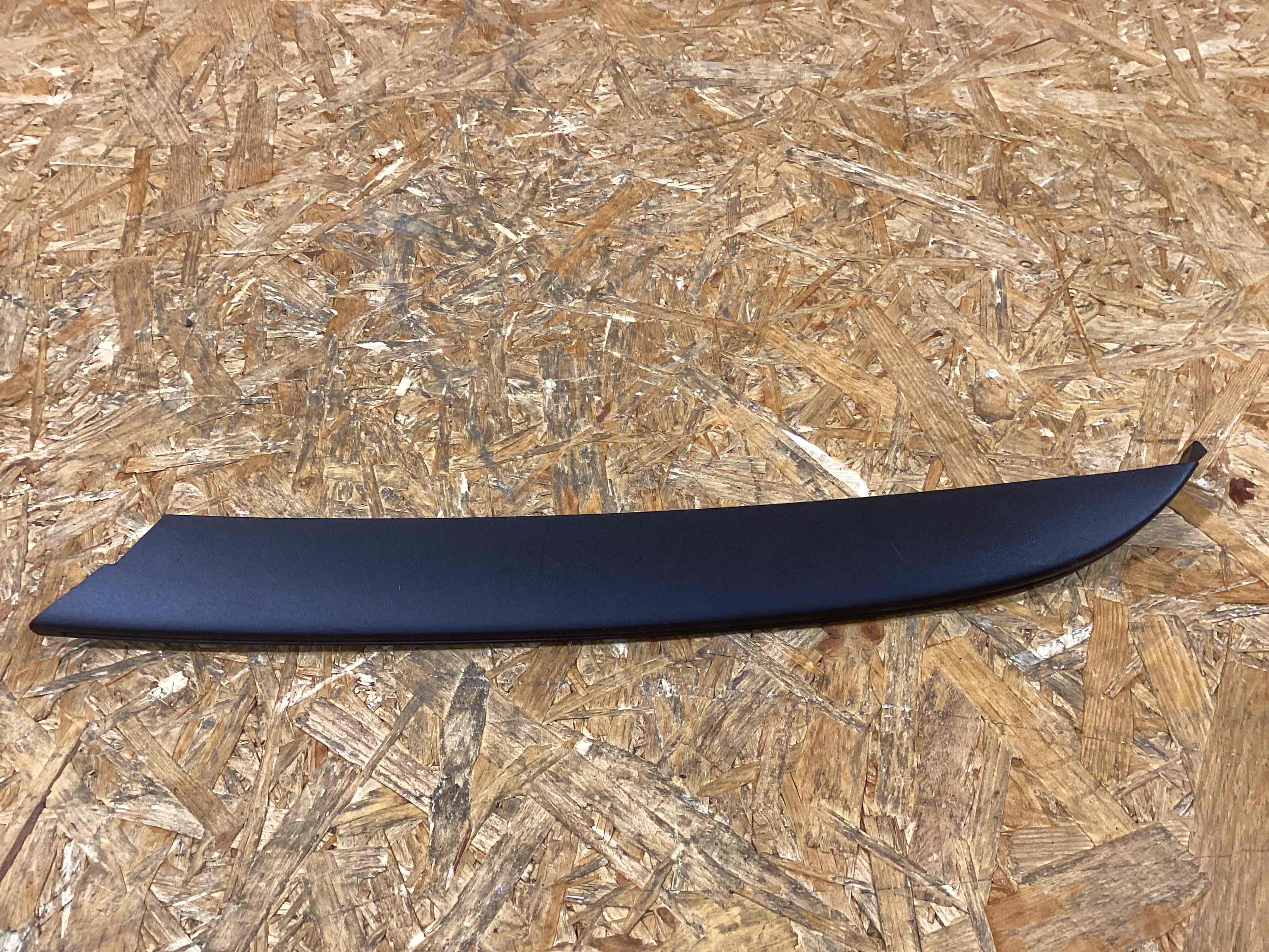 Заглушка, вставка (решетка) в бампер Porsche Panamera 241125-135