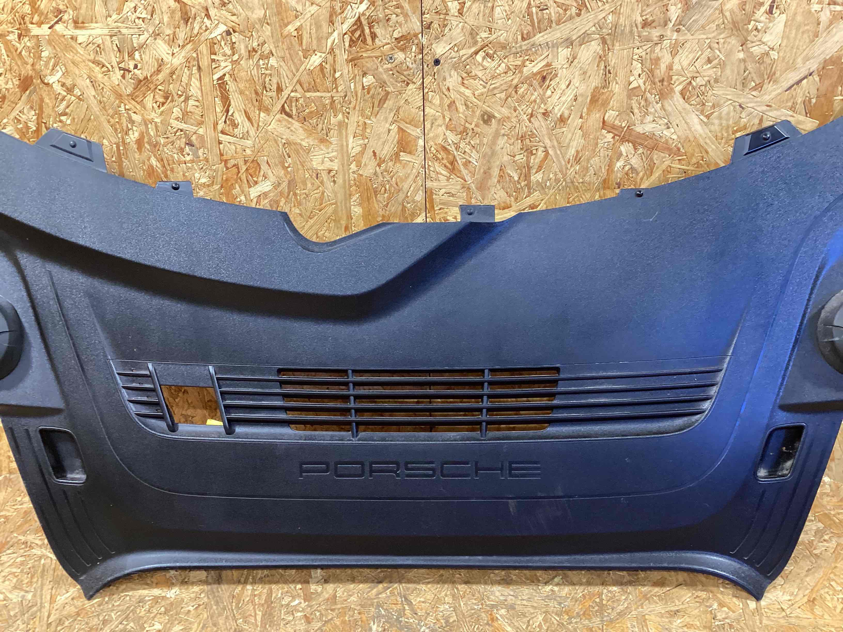 Пластик моторного отсека Porsche 911 250226-102