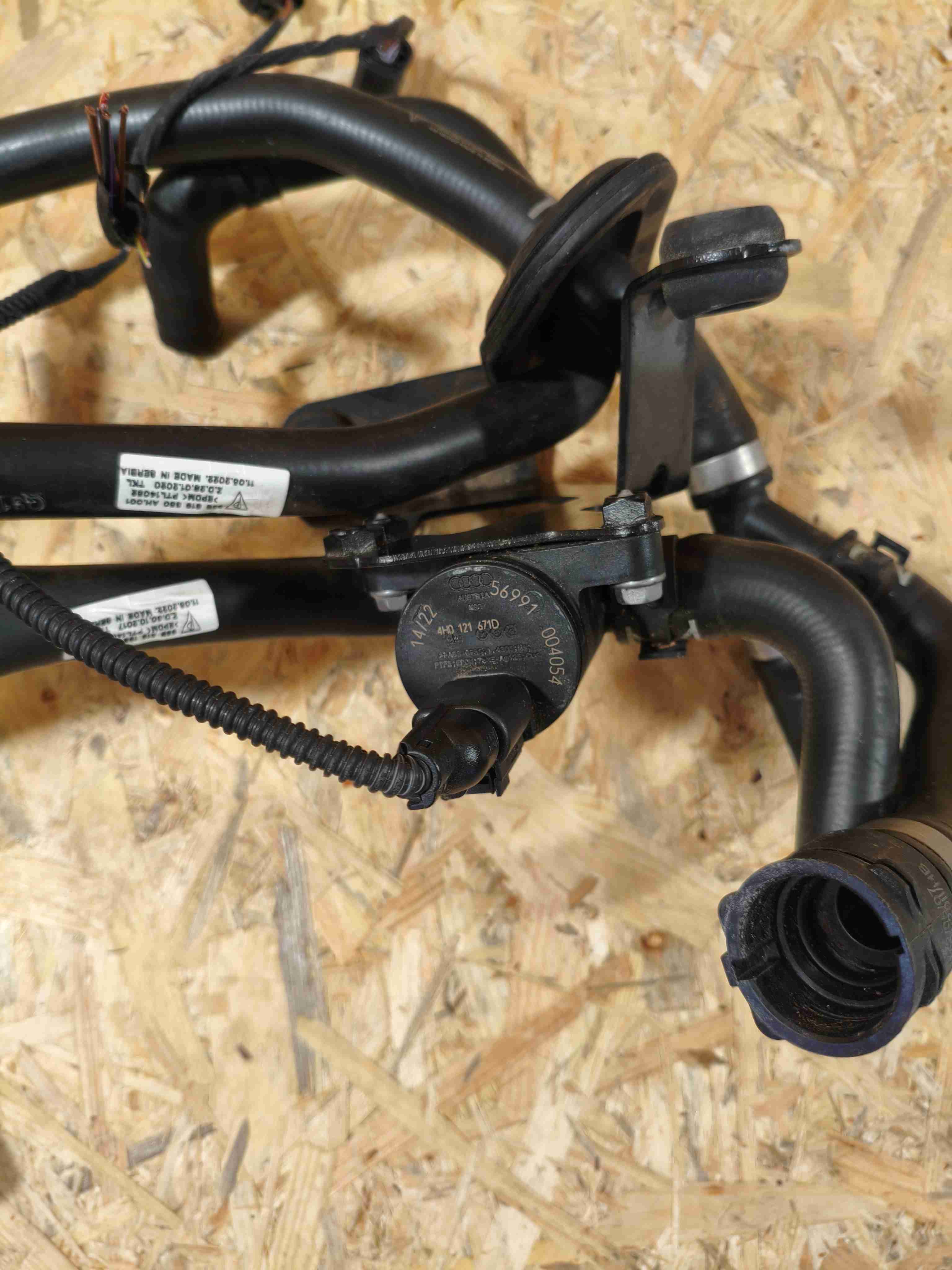 Клапан электромагнитный Porsche Macan 250226-104