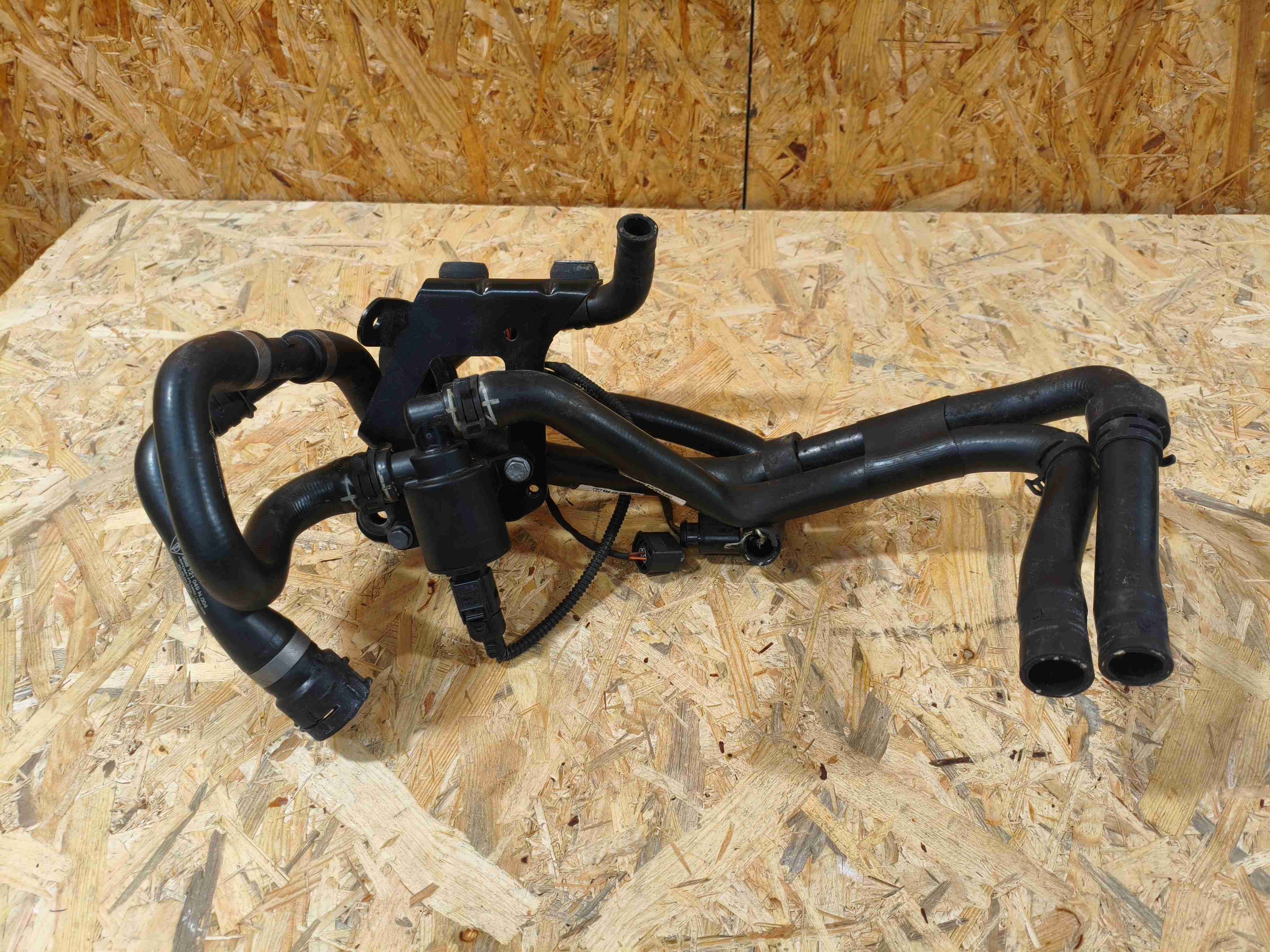 Клапан электромагнитный Porsche Macan 250226-104