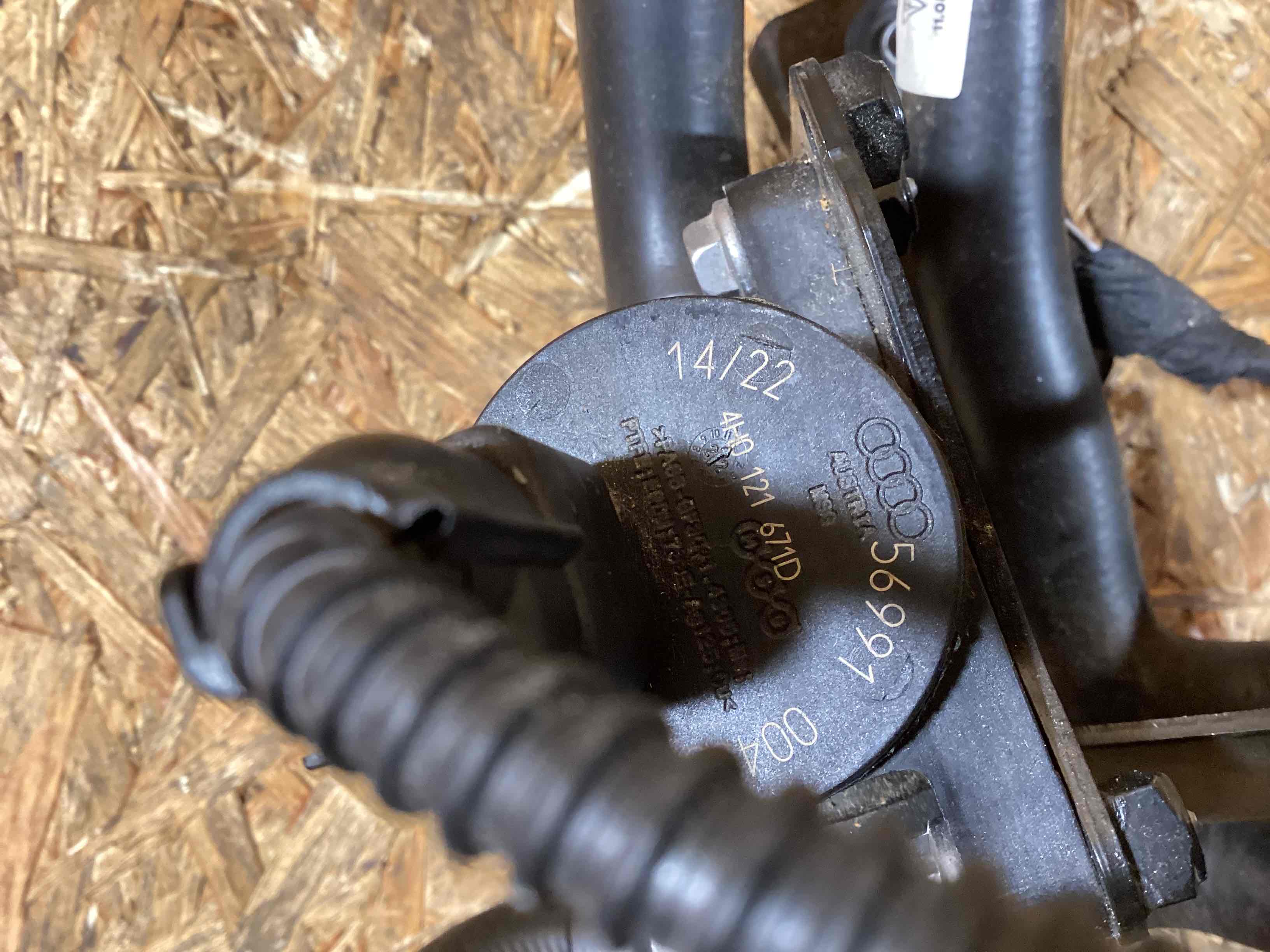 Клапан электромагнитный Porsche Macan 250226-104