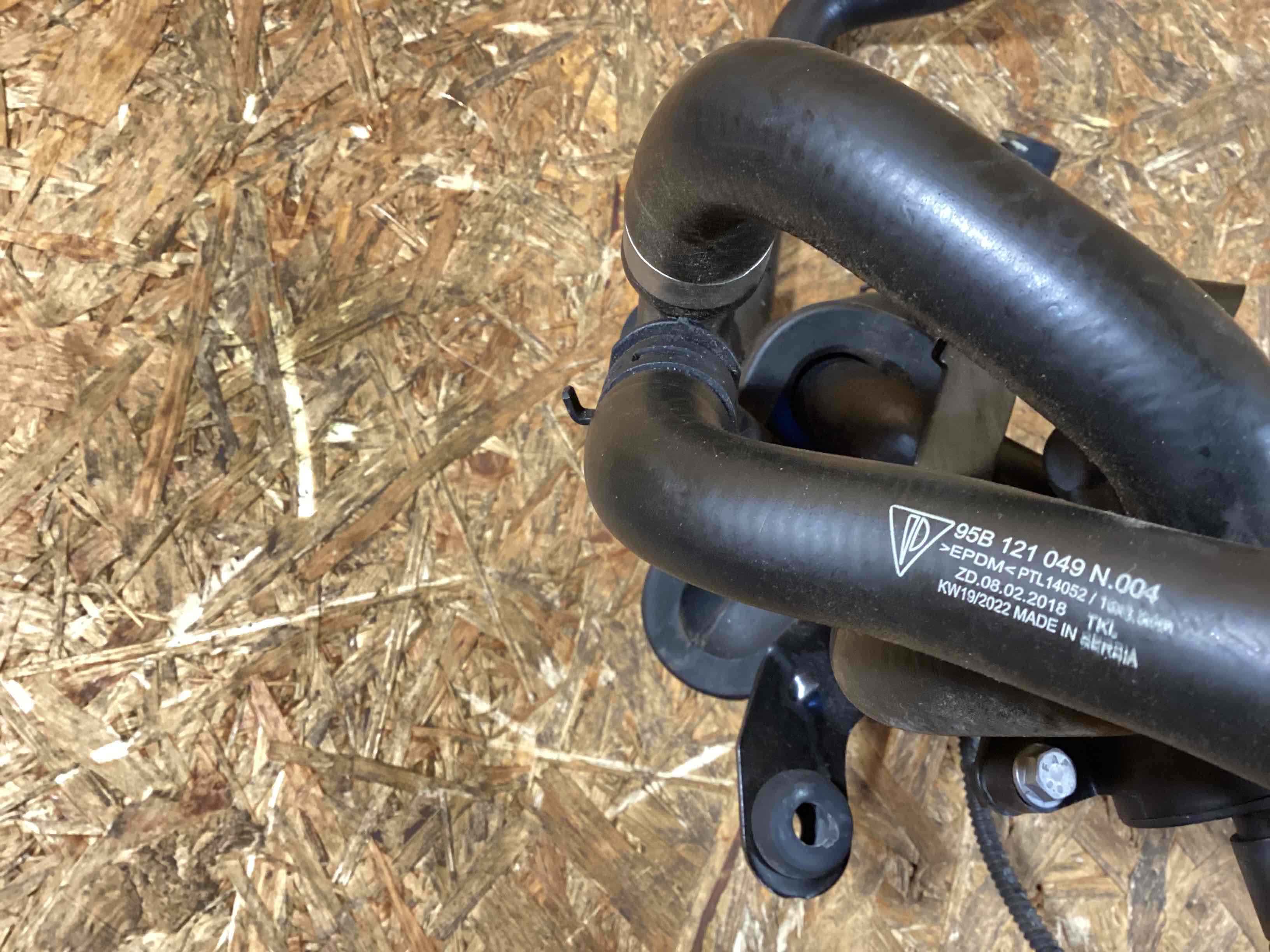 Клапан электромагнитный Porsche Macan 250226-104