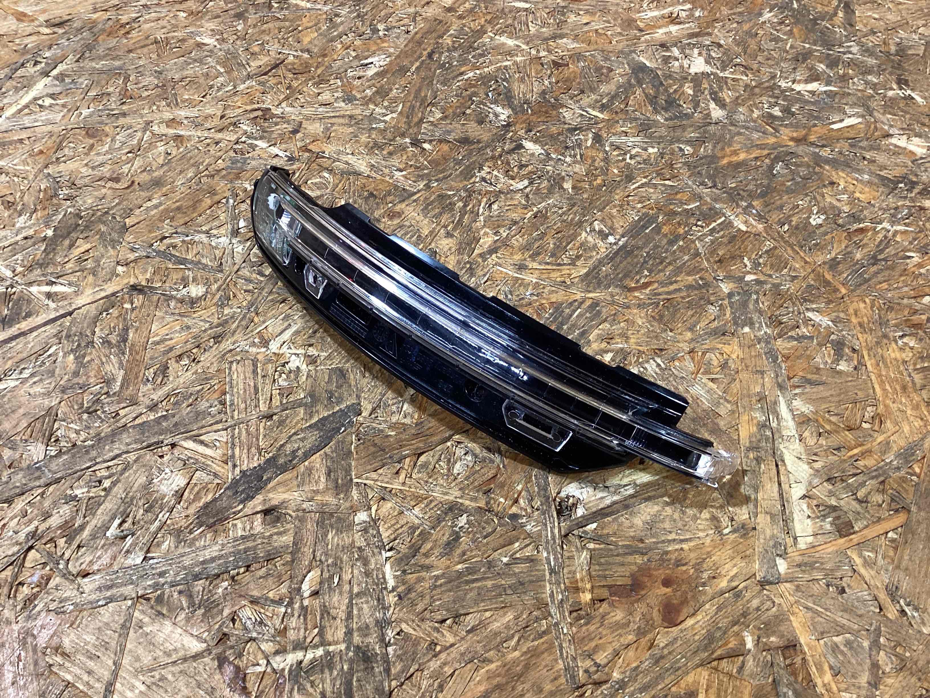 Фонарь (указатель/повторитель поворота, поворотник) Porsche Macan 250226-105