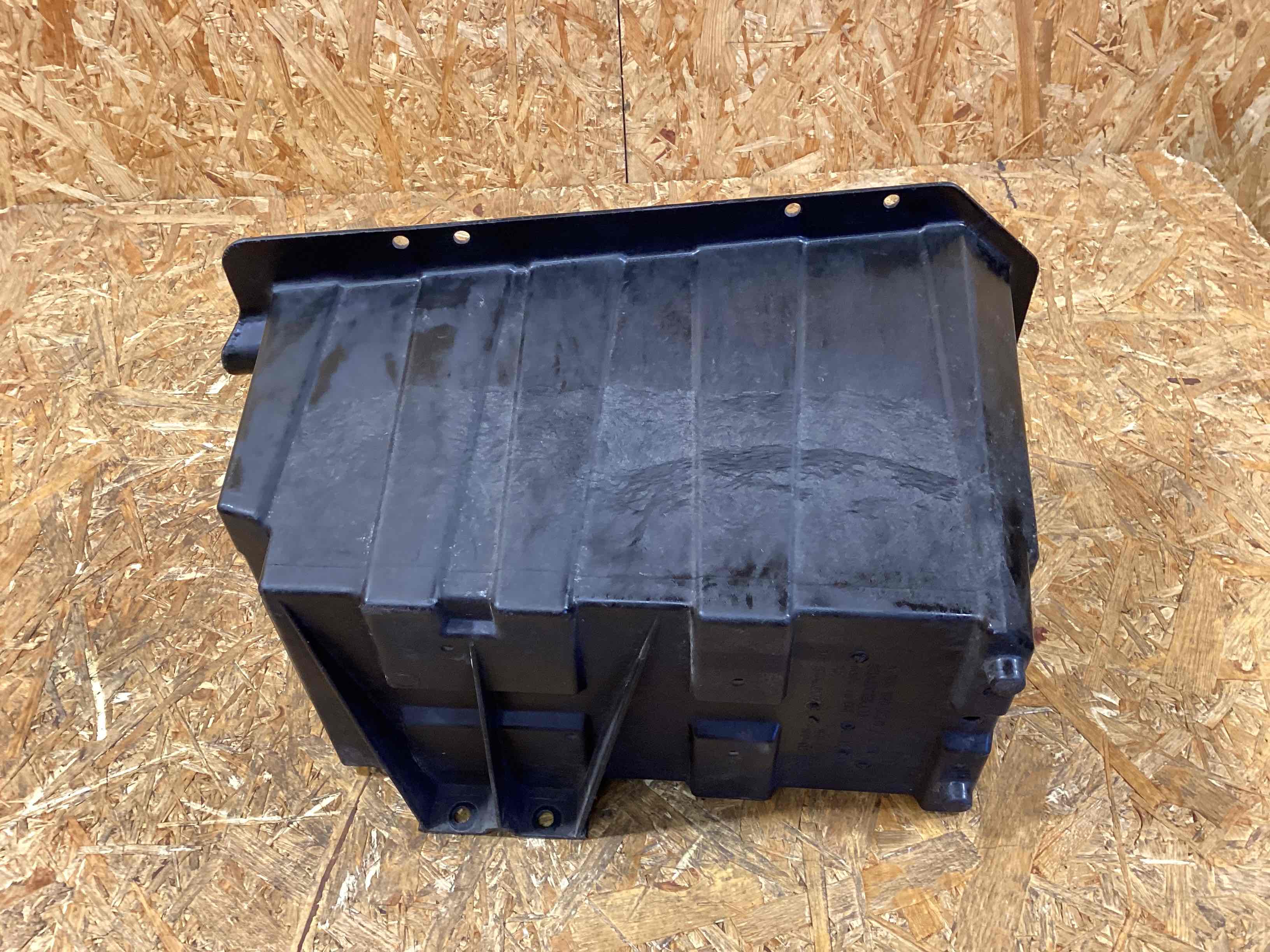 Аккумуляторная батарея, конвертор, проводка, крепление и др. Mercedes Sprinter 250226-106