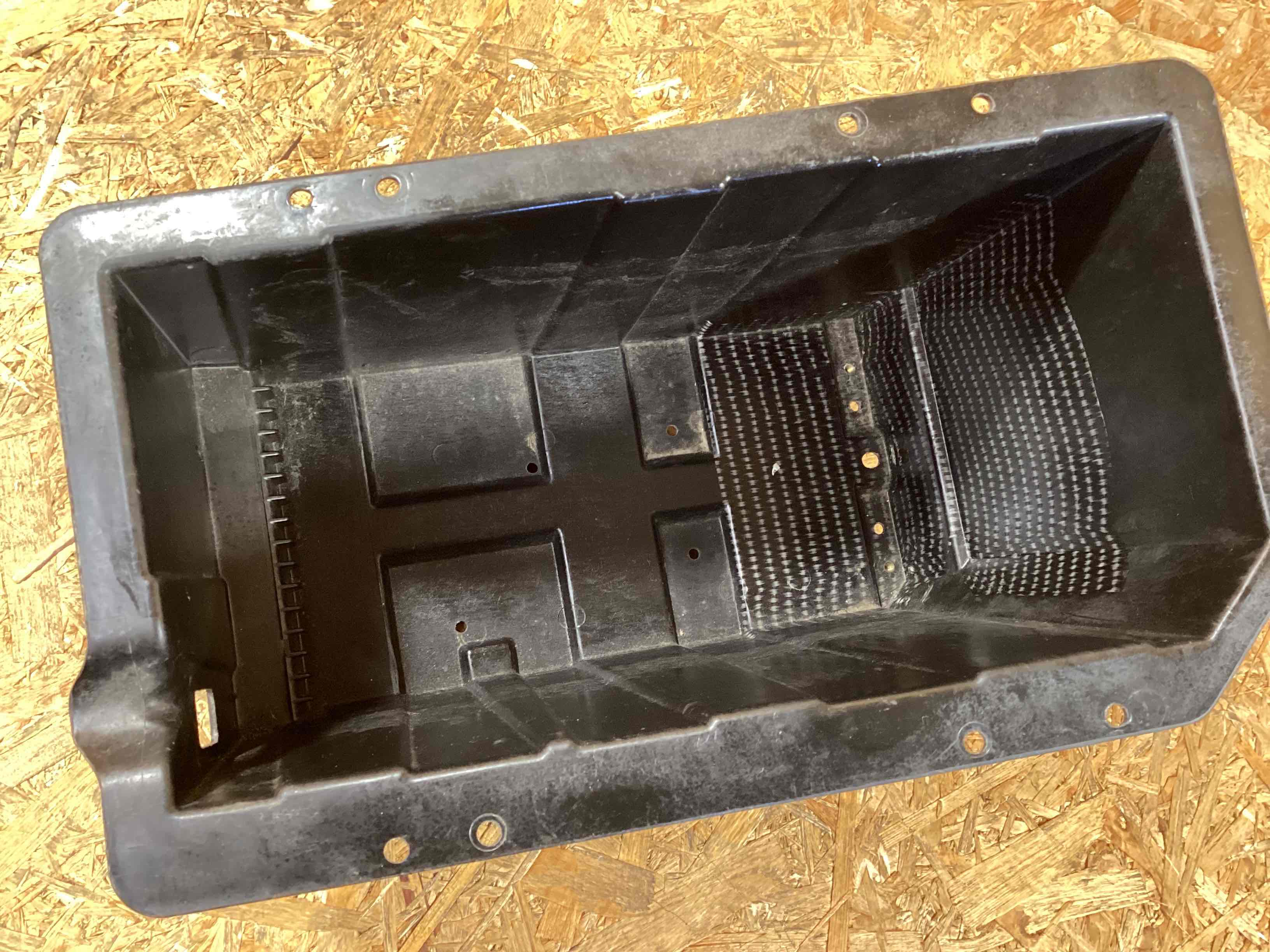 Аккумуляторная батарея, конвертор, проводка, крепление и др. Mercedes Sprinter 250226-106