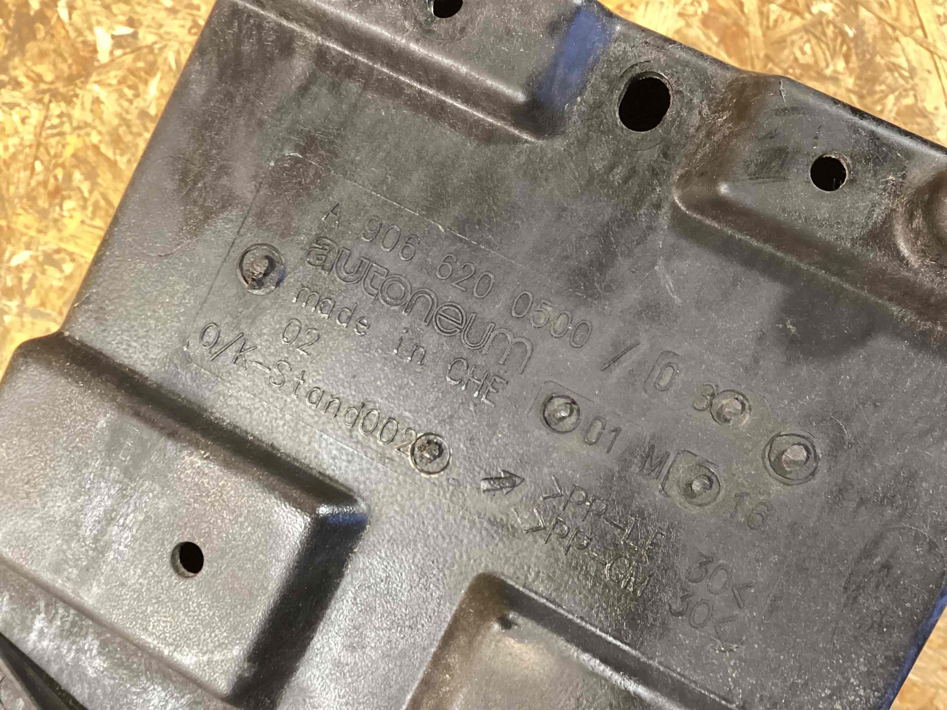 Аккумуляторная батарея, конвертор, проводка, крепление и др. Mercedes Sprinter 250226-106