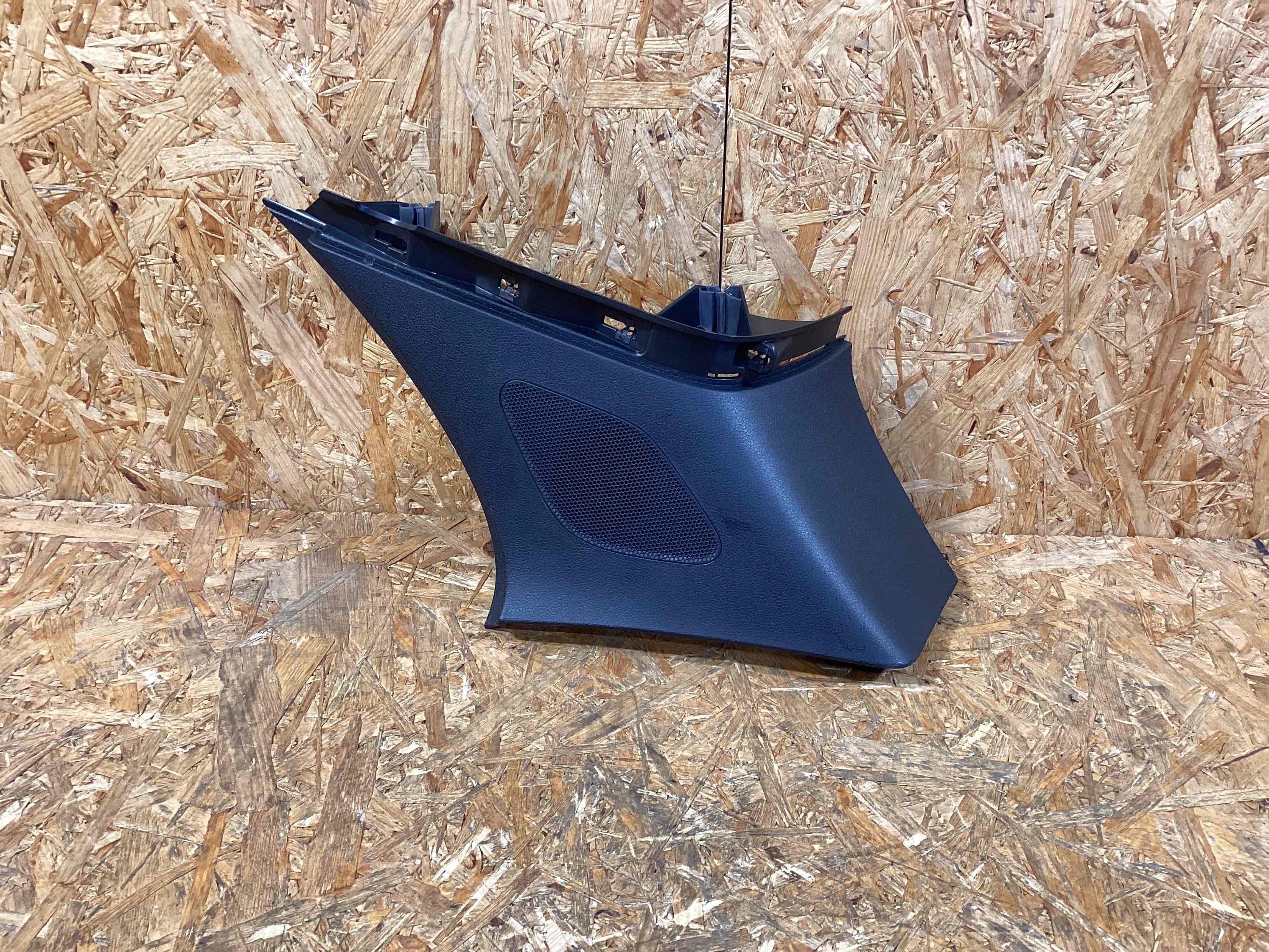 Элемент отделки салона, багажника Porsche Macan 250226-109