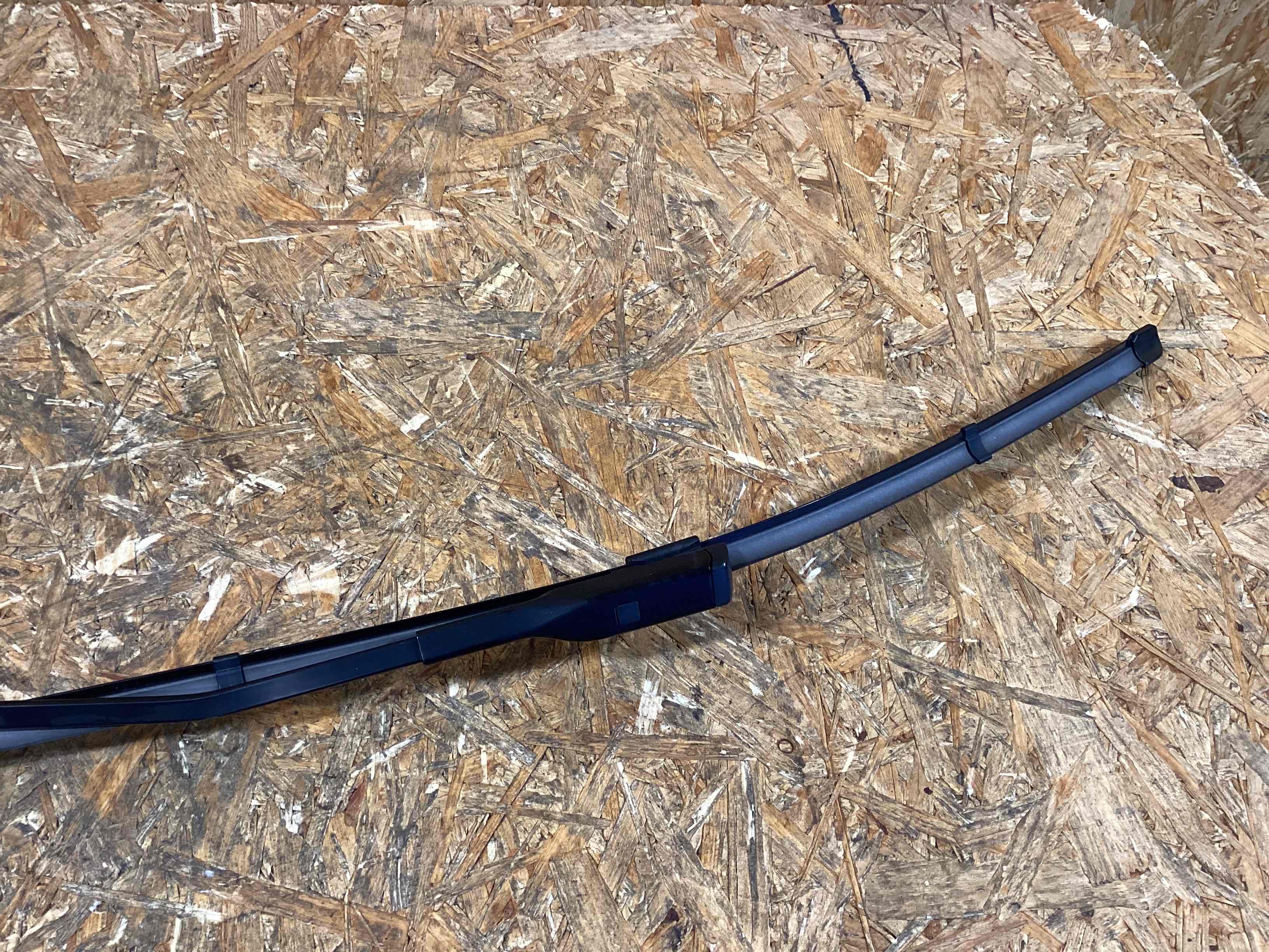 Стеклоочистители (дворники), накладки Porsche Macan 250226-112