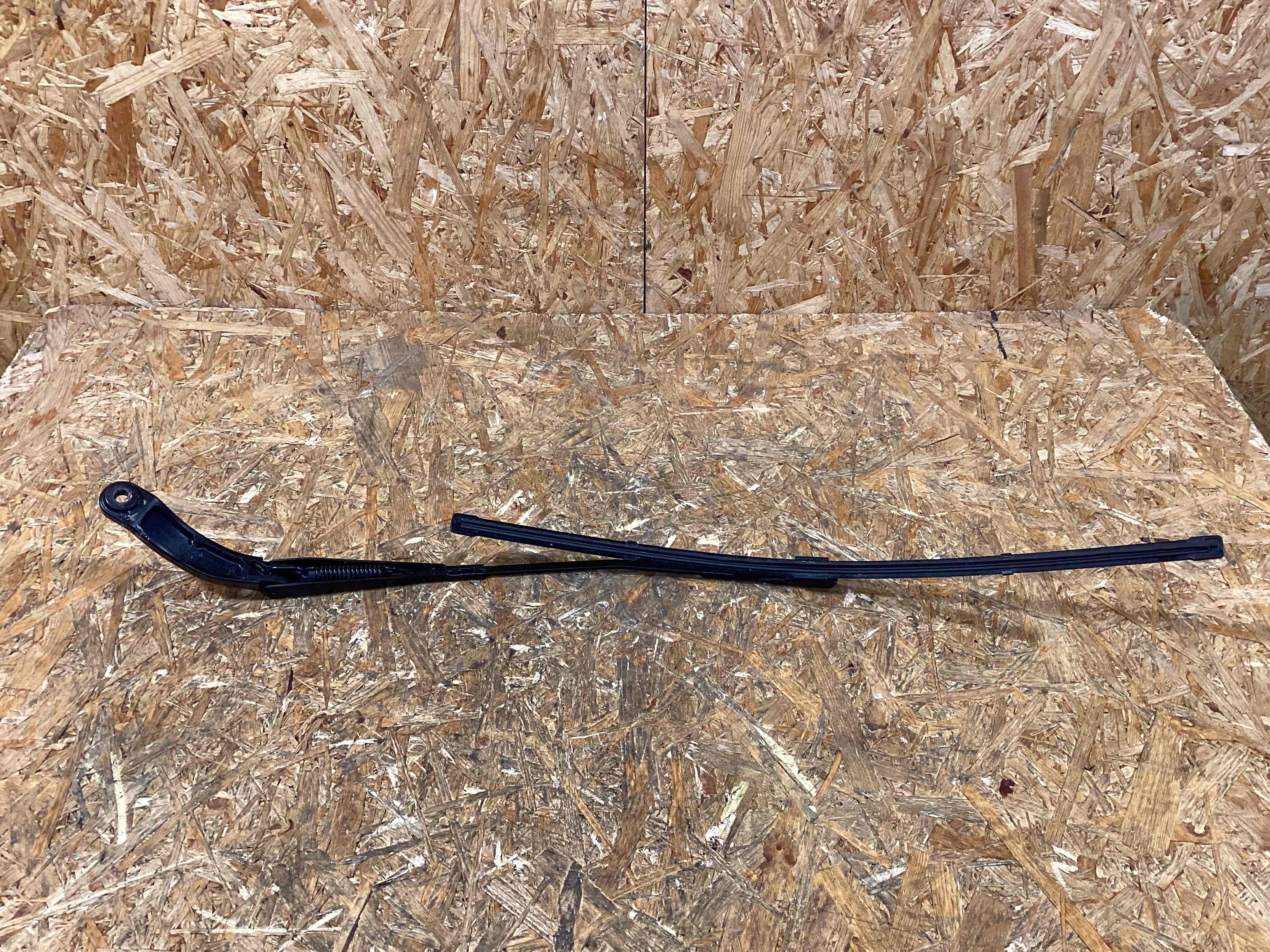 Стеклоочистители (дворники), накладки Porsche Macan 250226-112