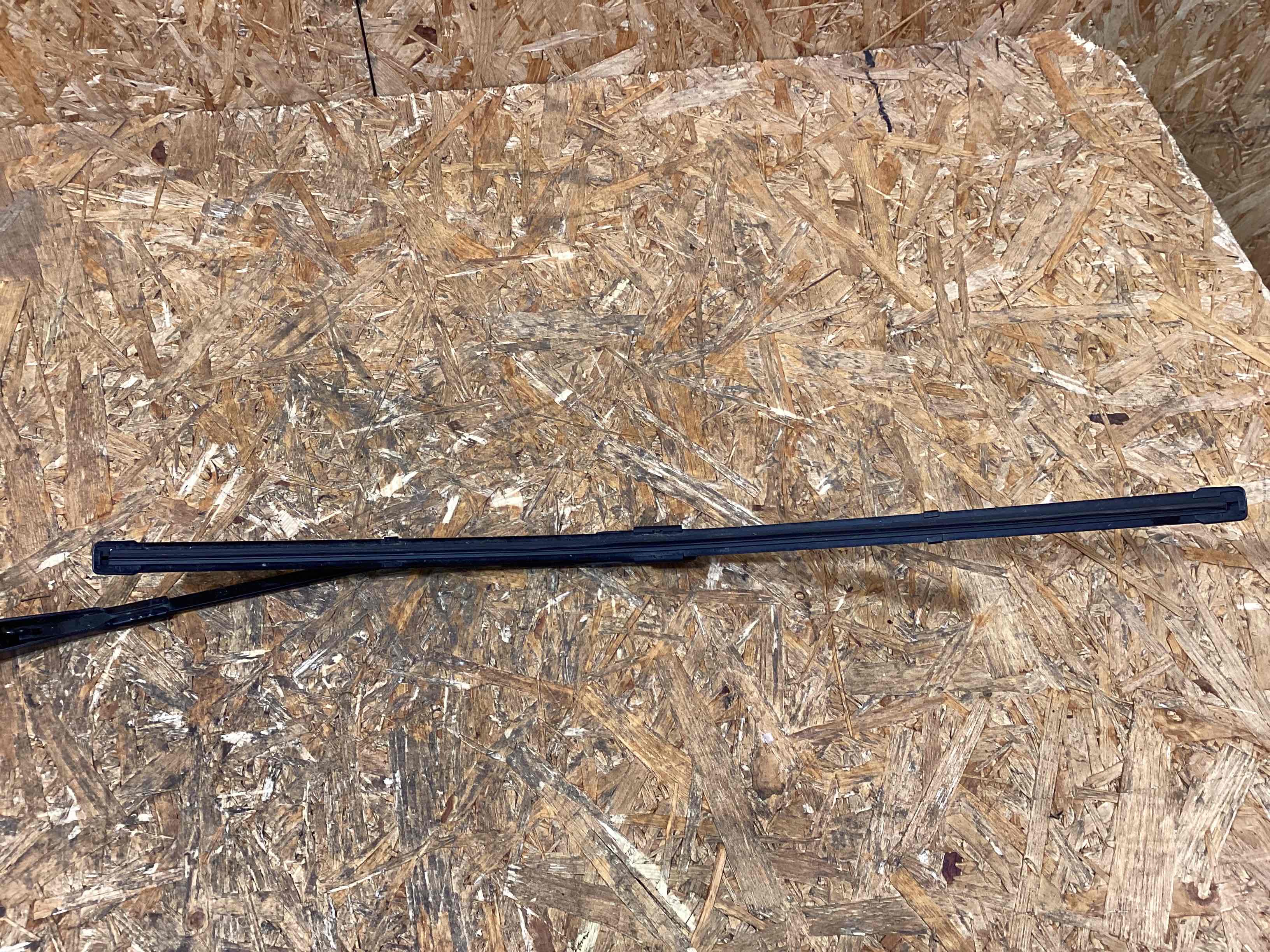 Стеклоочистители (дворники), накладки Porsche Macan 250226-112