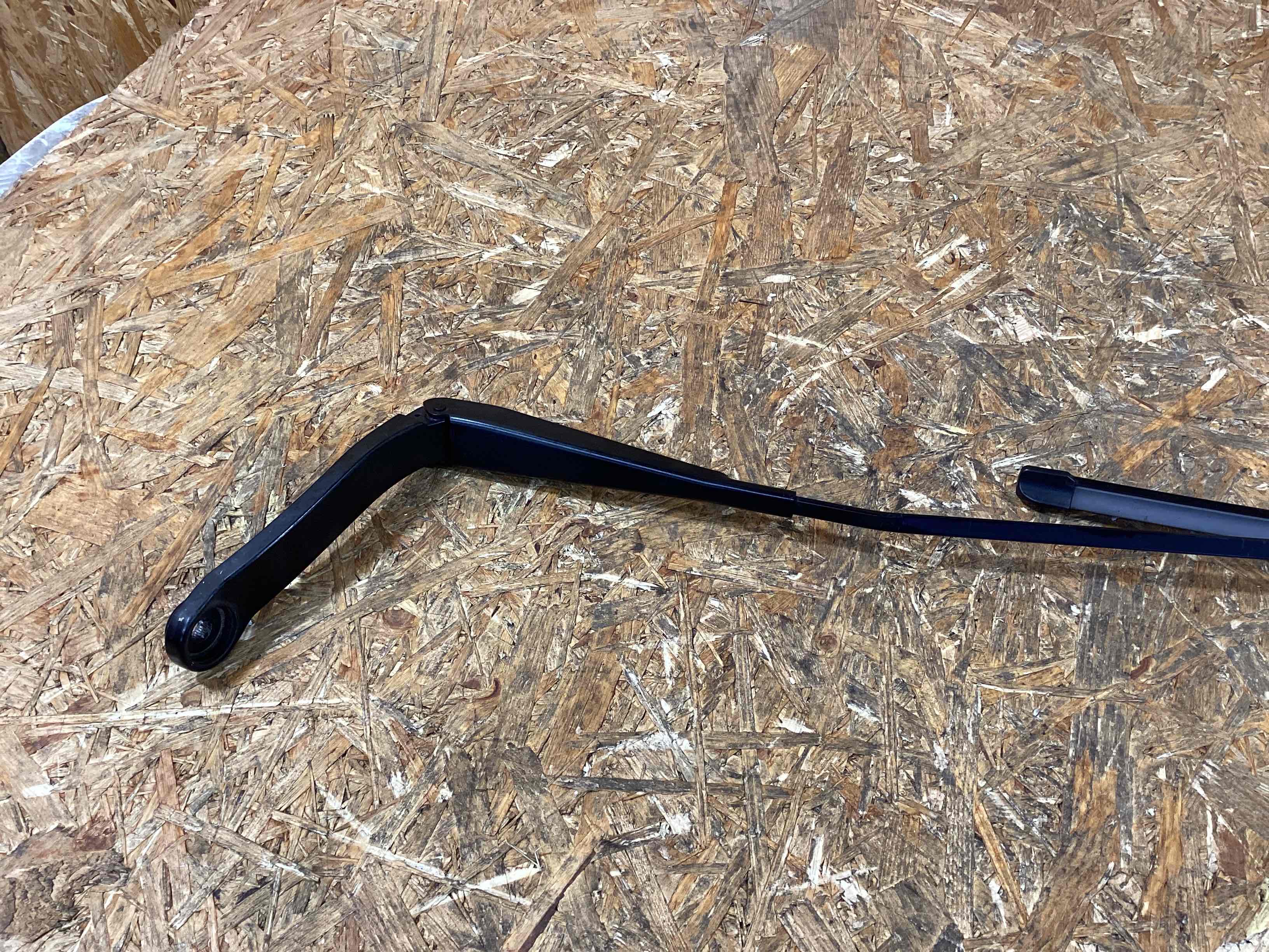 Стеклоочистители (дворники), накладки Porsche Macan 250226-113