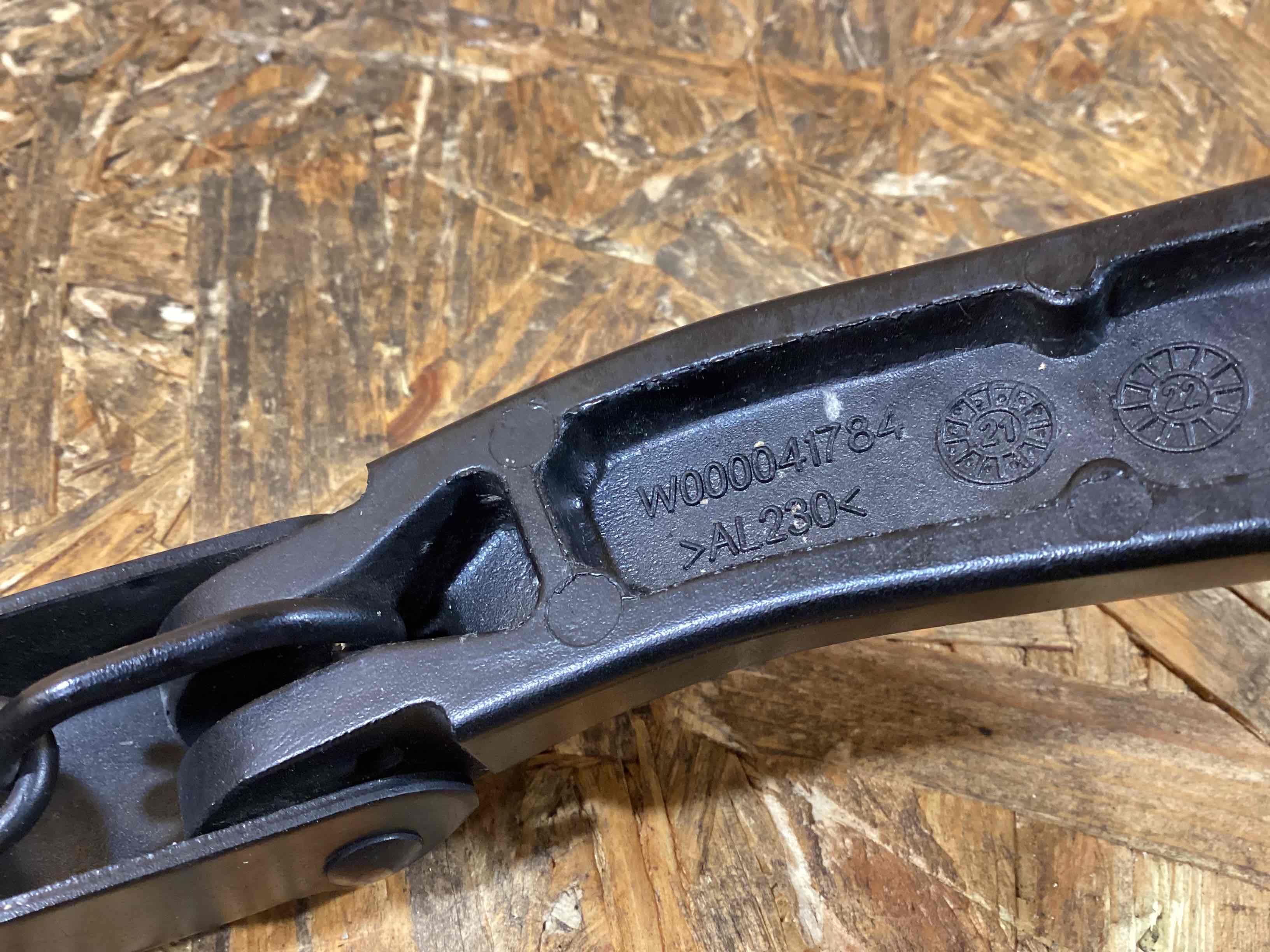 Стеклоочистители (дворники), накладки Porsche Macan 250226-113