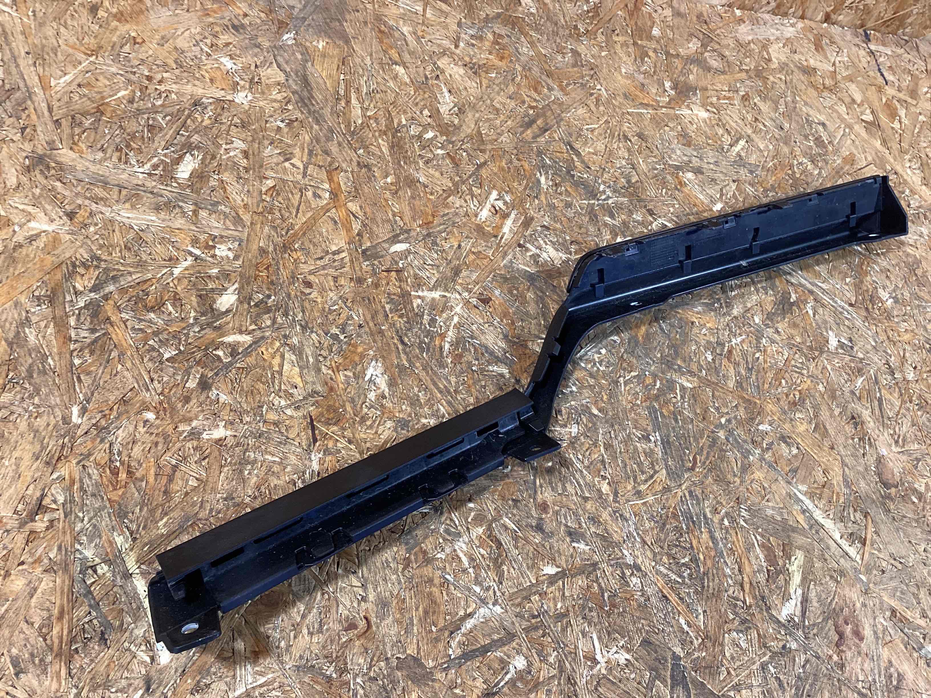 Заглушка, вставка (решетка) в бампер Porsche Cayenne 250226-116