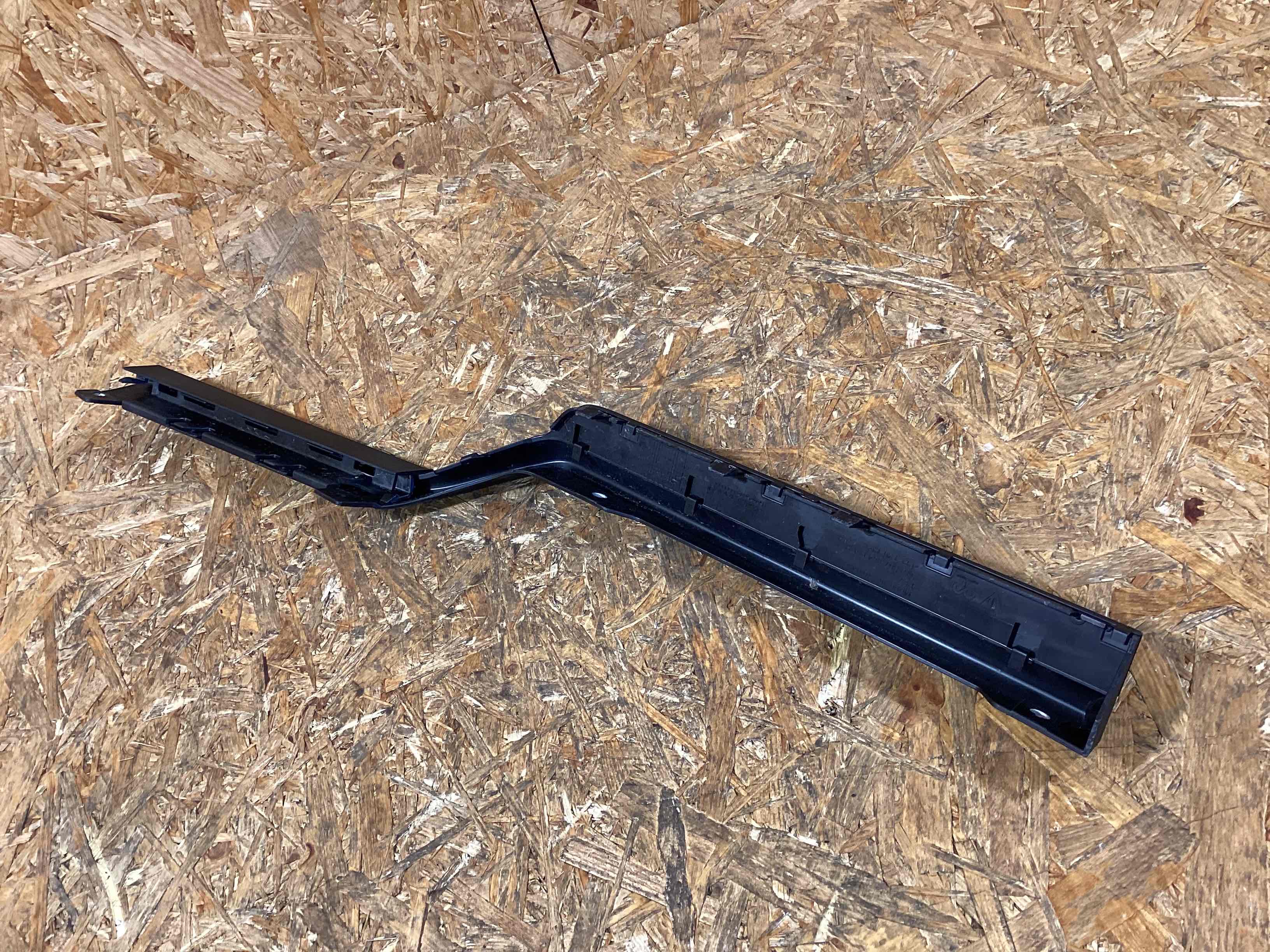 Заглушка, вставка (решетка) в бампер Porsche Cayenne 250226-116