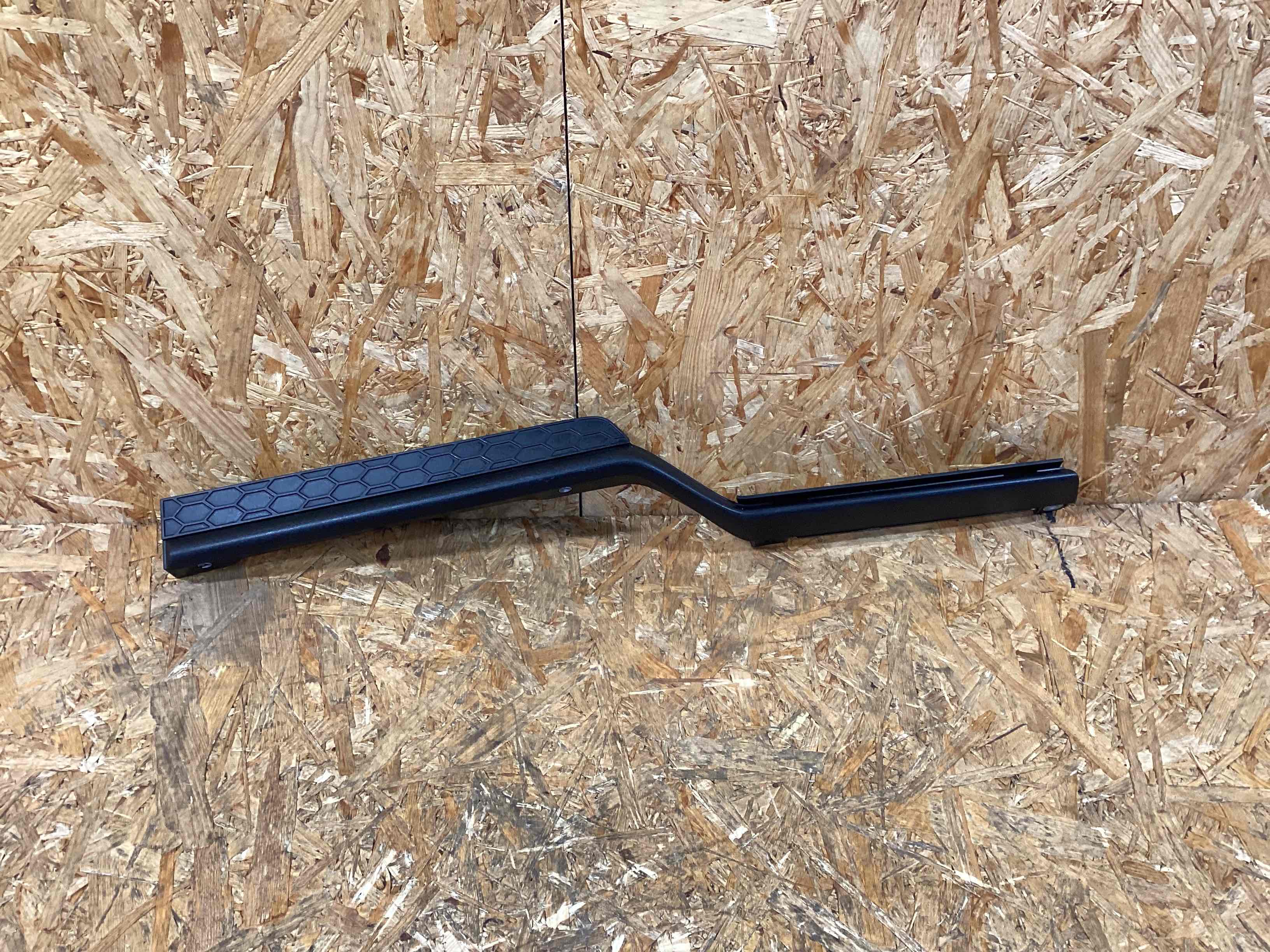 Заглушка, вставка (решетка) в бампер Porsche Cayenne 250226-116