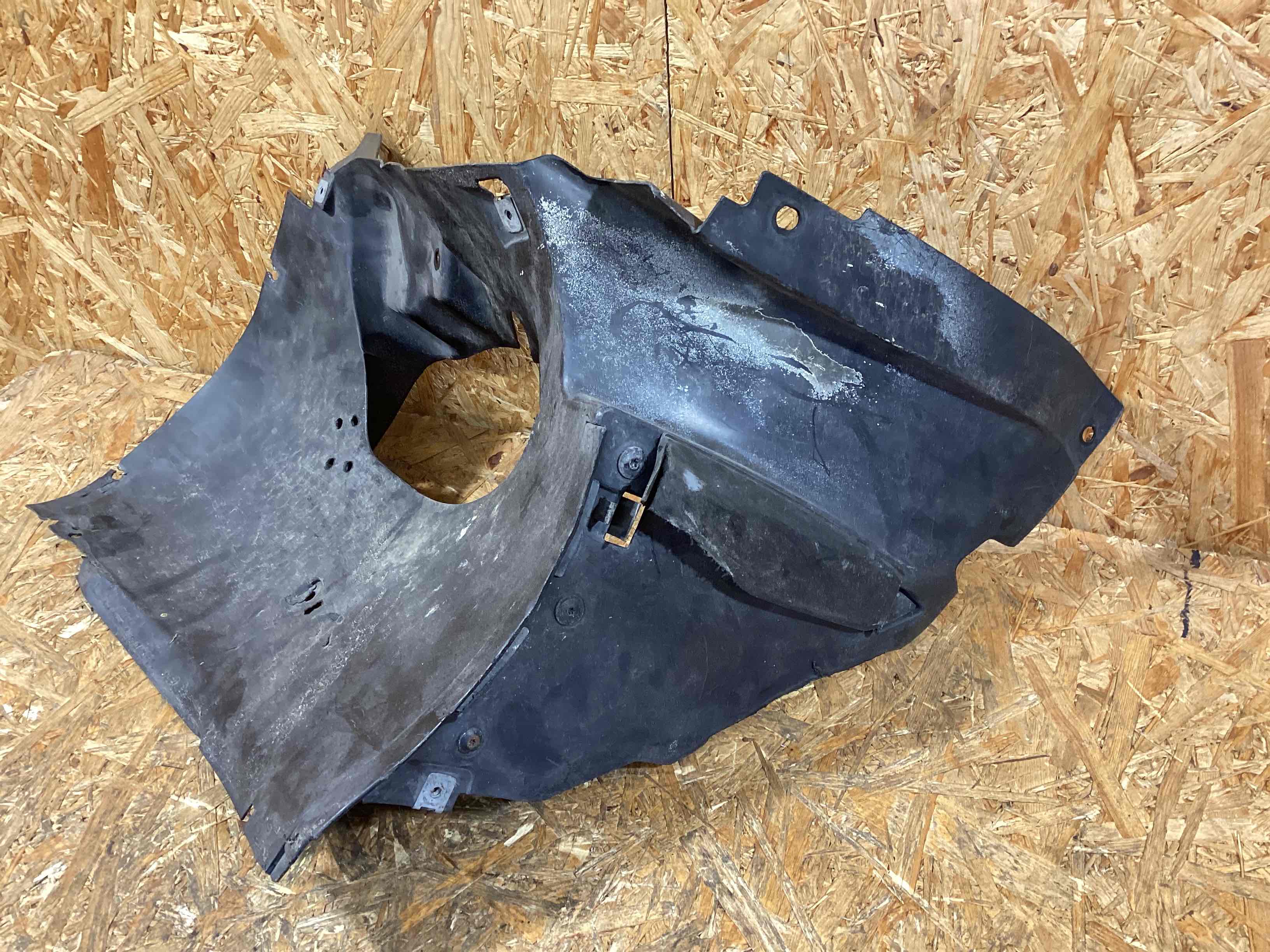 Защита арок передняя левая (подкрылок) Porsche 911 250226-119