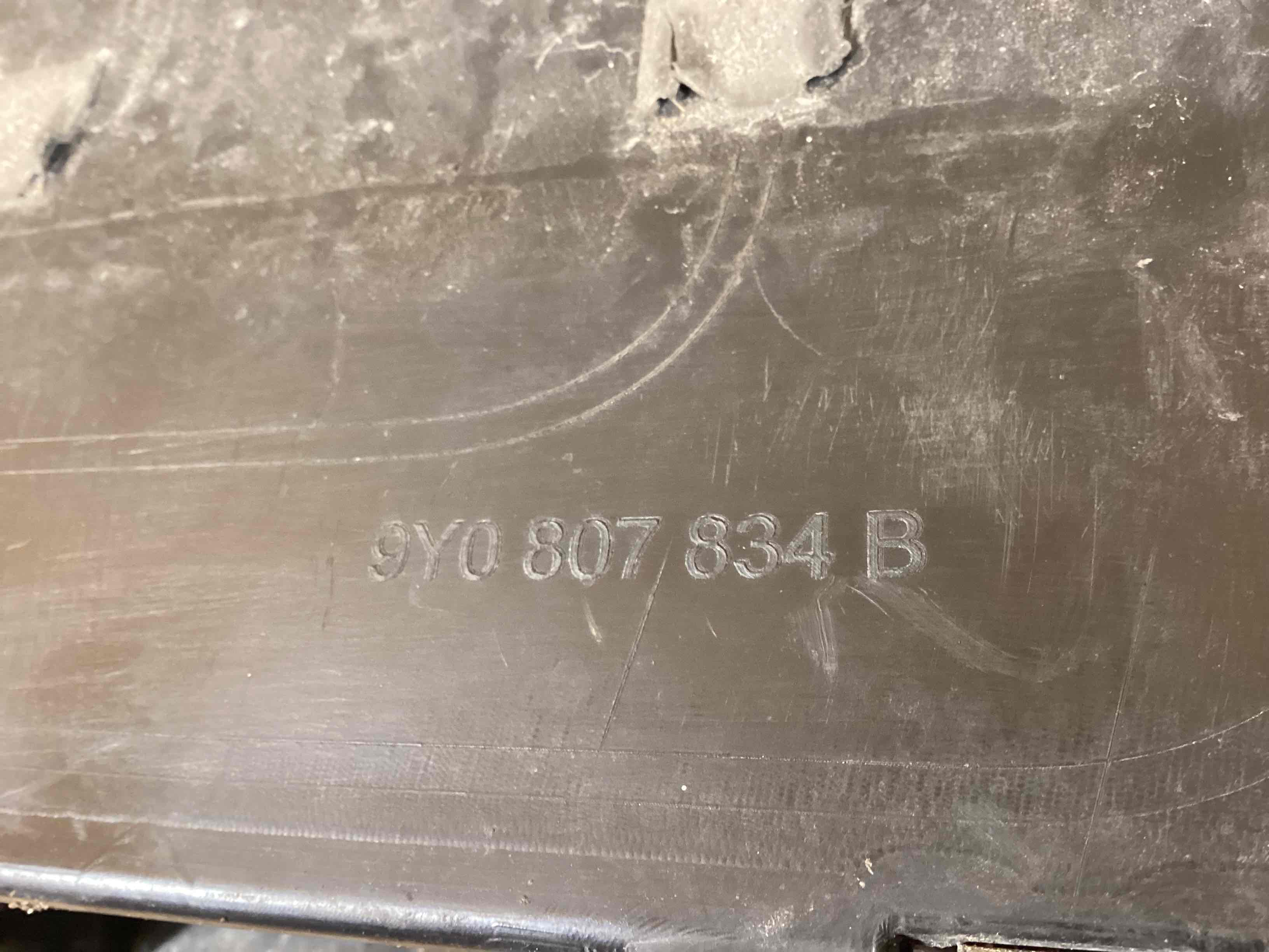 Накладка на бампер Porsche Cayenne 250226-120