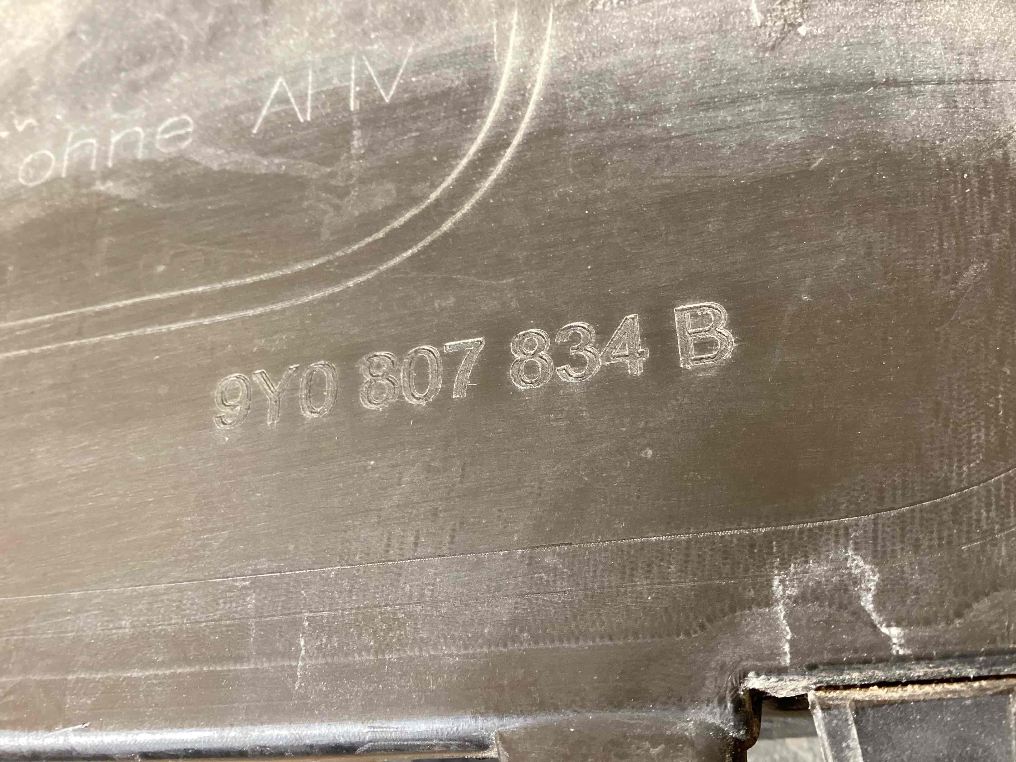 Накладка на бампер Porsche Cayenne 250226-121