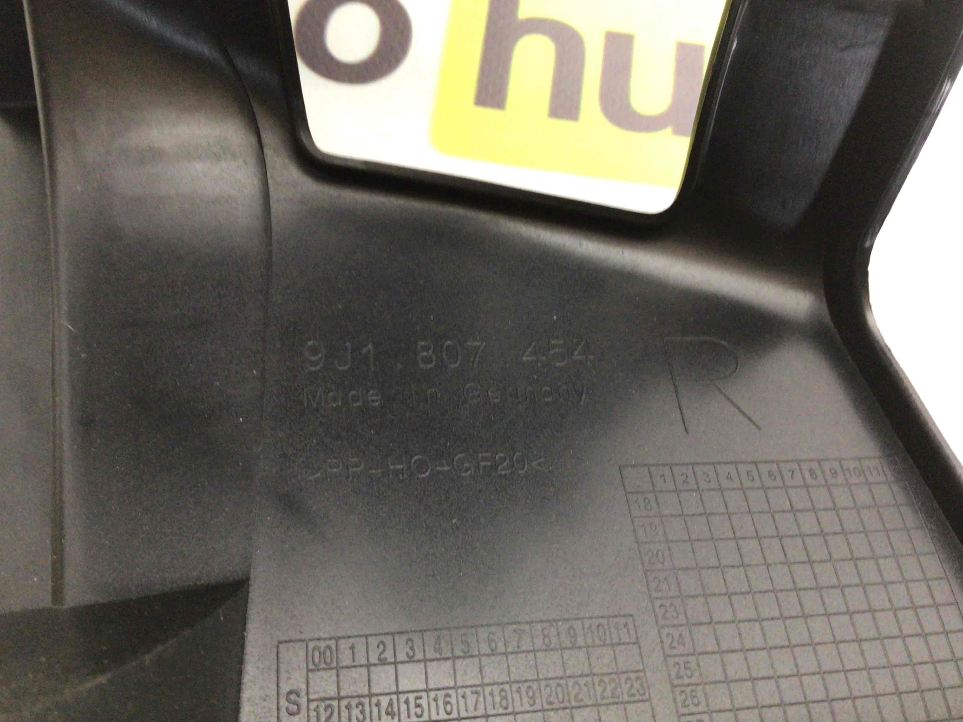 Крепление бампера Porsche Taycan 250326-008