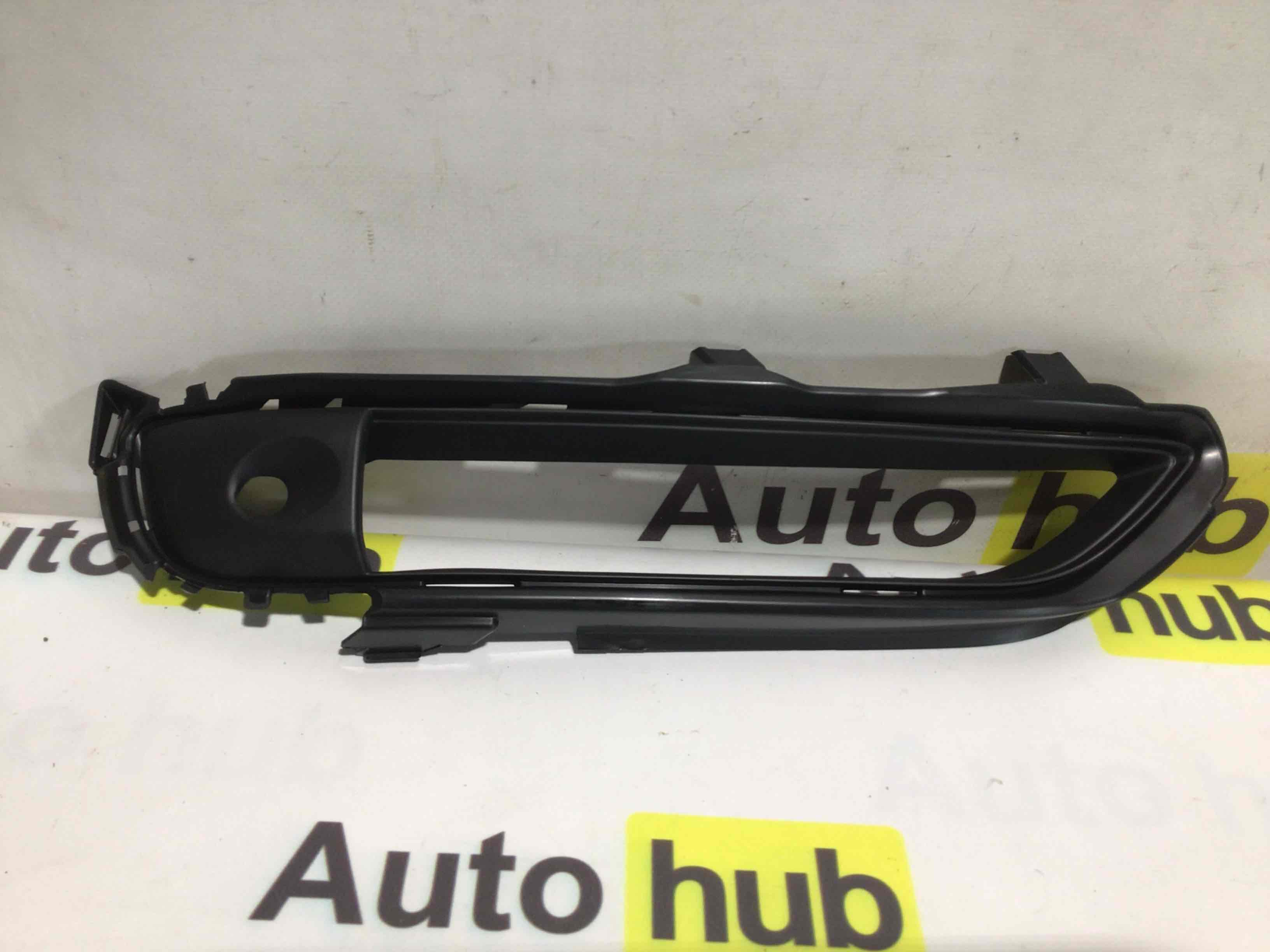 Заглушка, вставка (решетка) в бампер Porsche Cayenne 250326-018