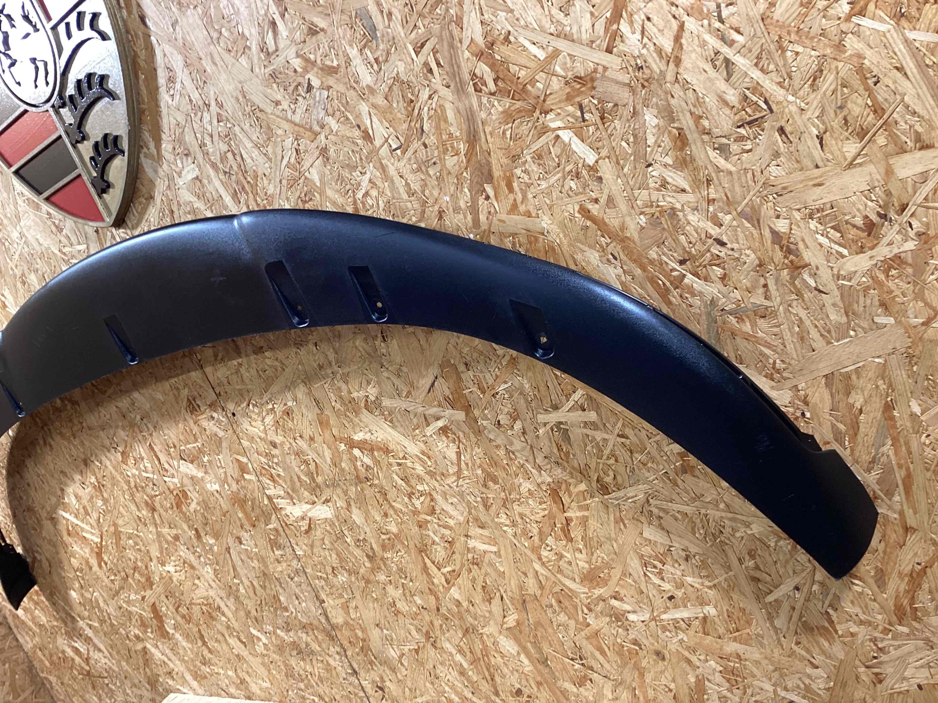 Юбка бампера нижняя Porsche Taycan 250326-106