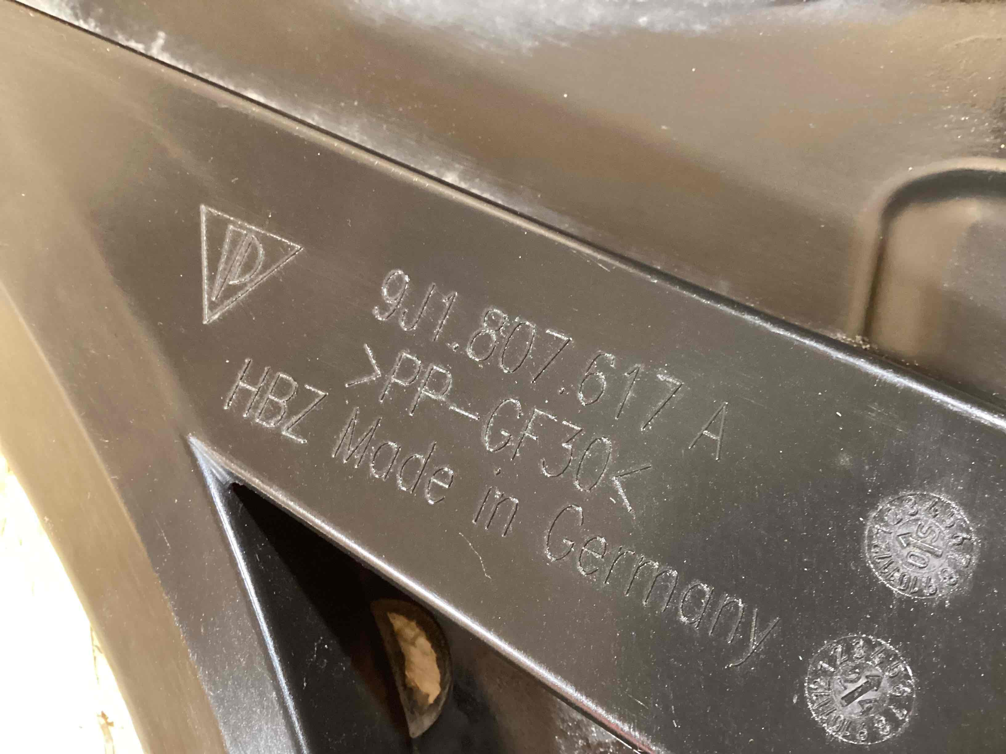 Заглушка, вставка (решетка) в бампер Porsche Taycan 250326-107