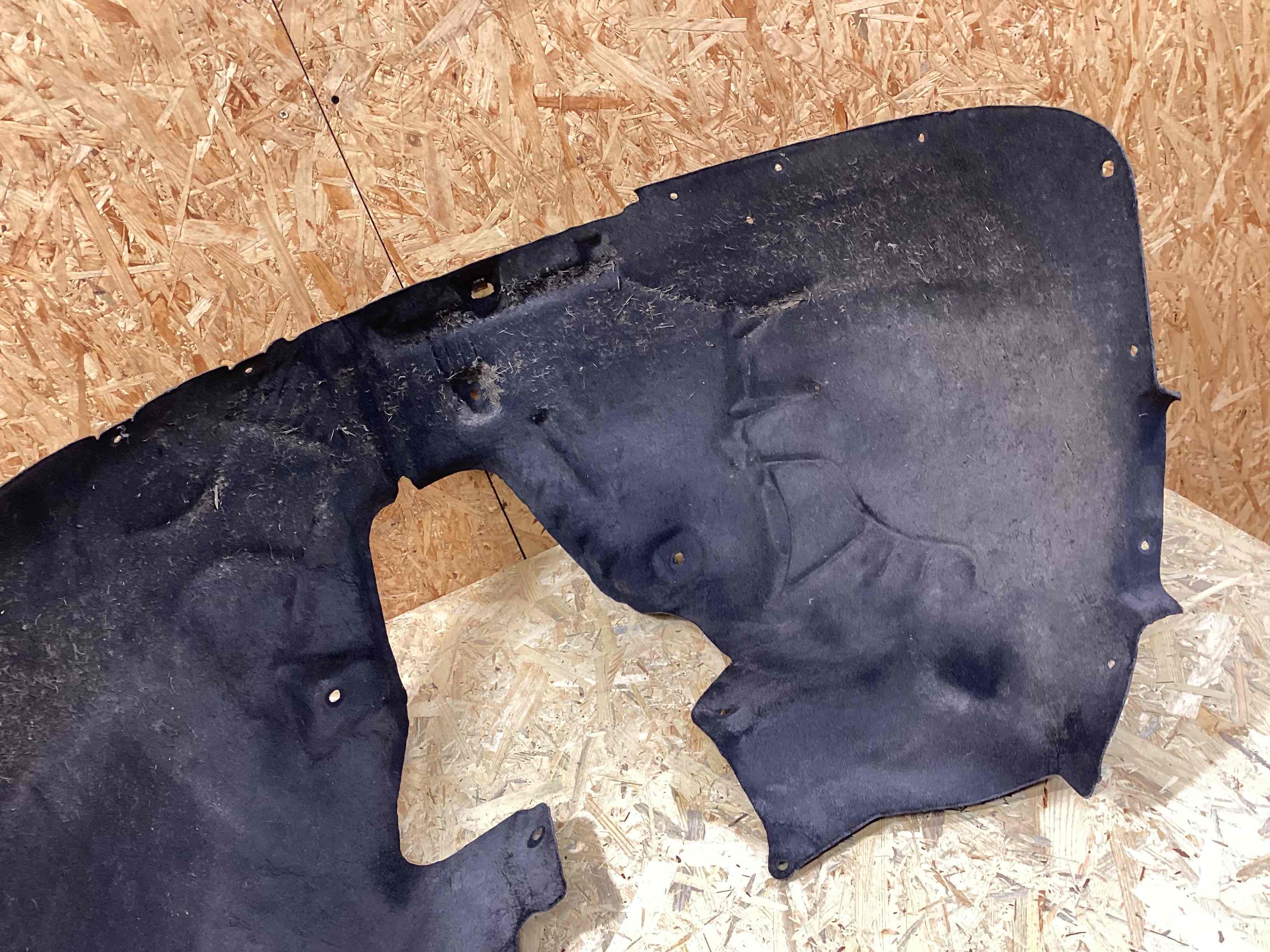 Защита арок передняя правая (подкрылок) Porsche Macan 250326-109