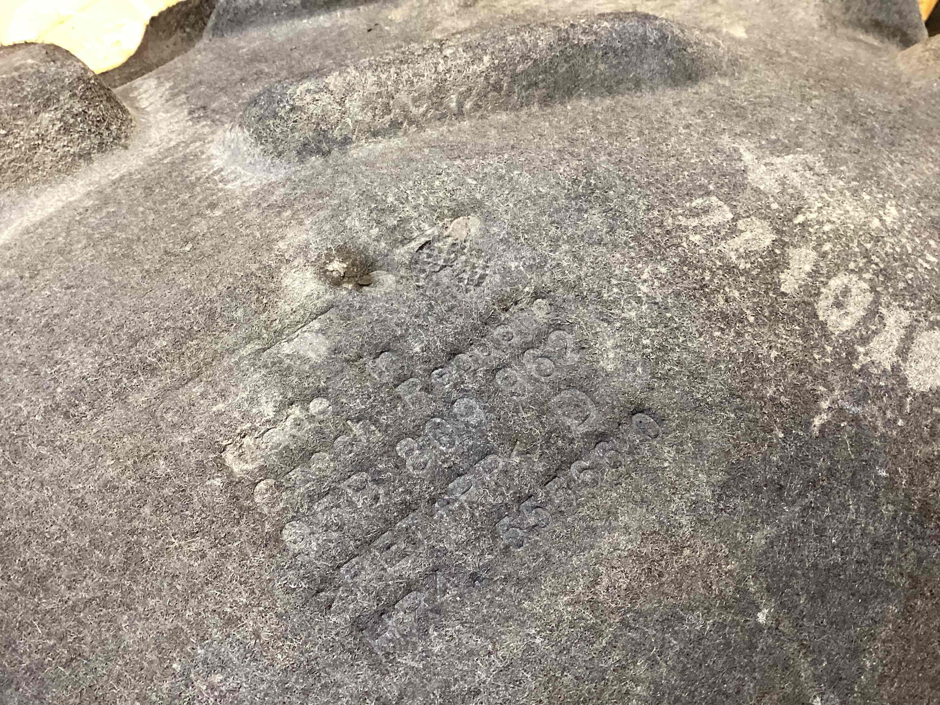 Защита арок передняя правая (подкрылок) Porsche Macan 250326-109