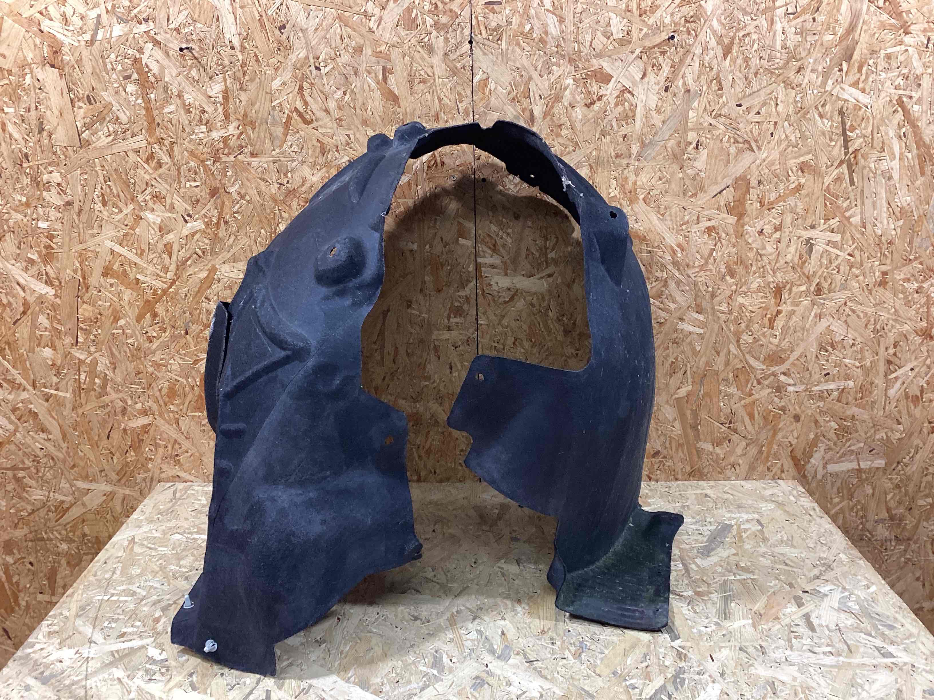 Защита арок передняя правая (подкрылок) Porsche Macan 250326-110