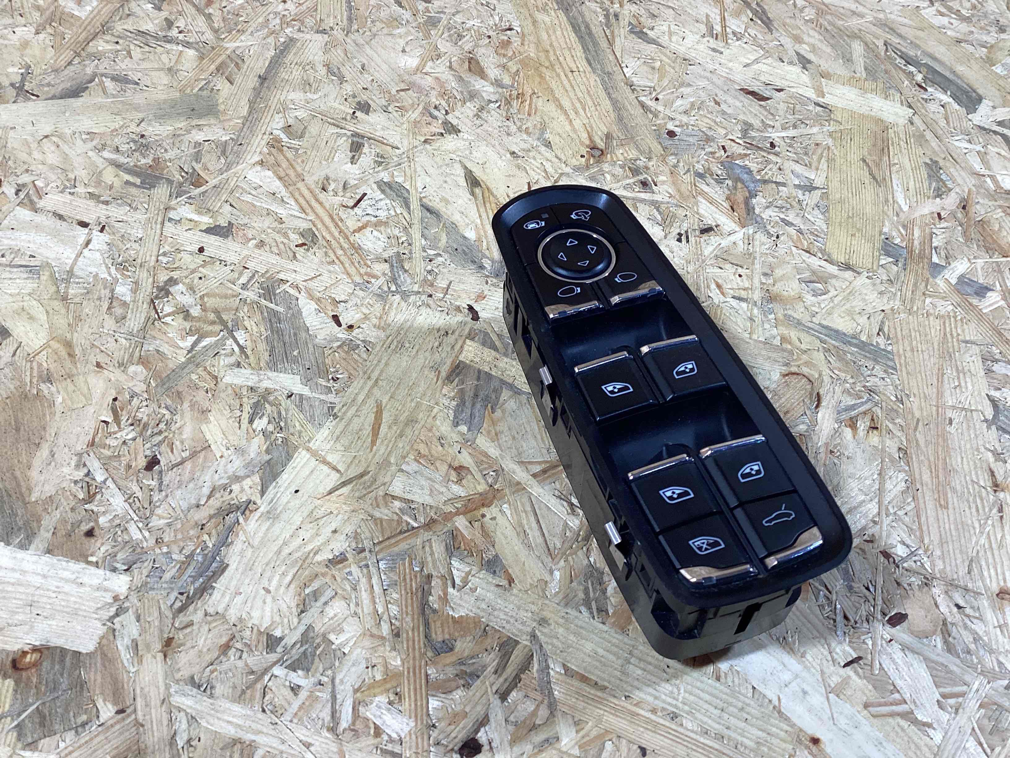 Кнопки (другое), блоки кнопок Porsche Panamera 250326-124