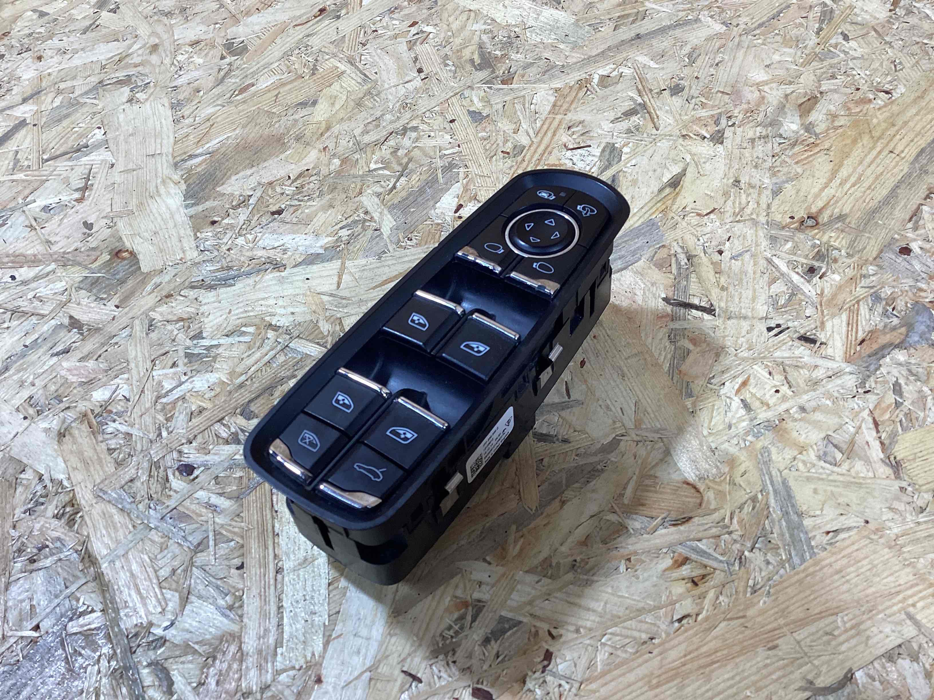 Кнопки (другое), блоки кнопок Porsche Panamera 250326-124